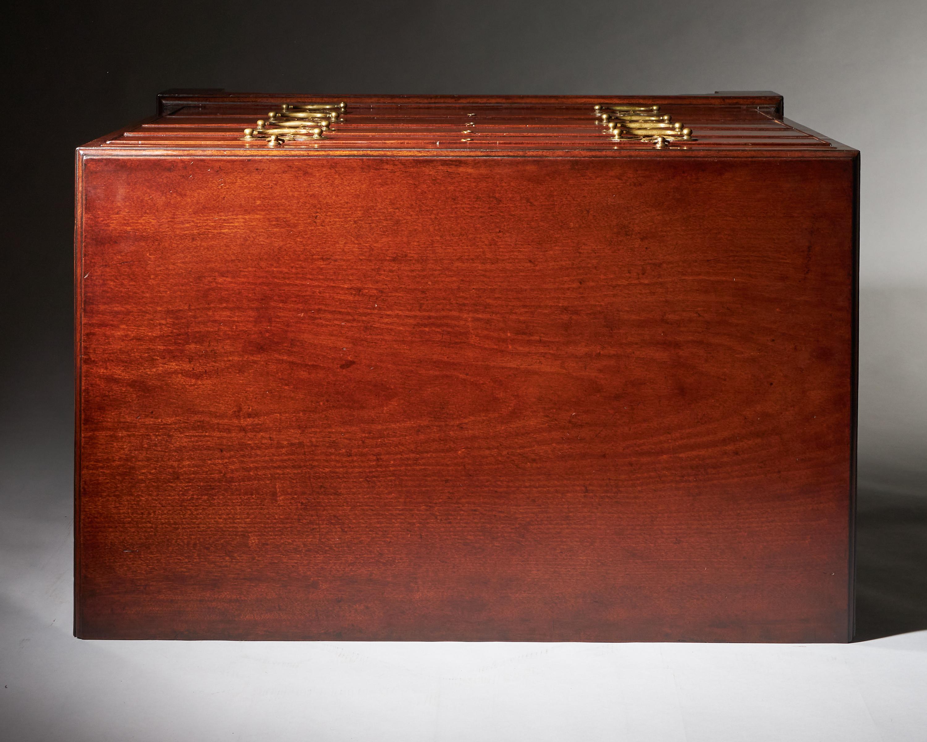 18th Century George II Mahogany Caddy-Topped Chest by Giles Grendey, C.1730-1740 7