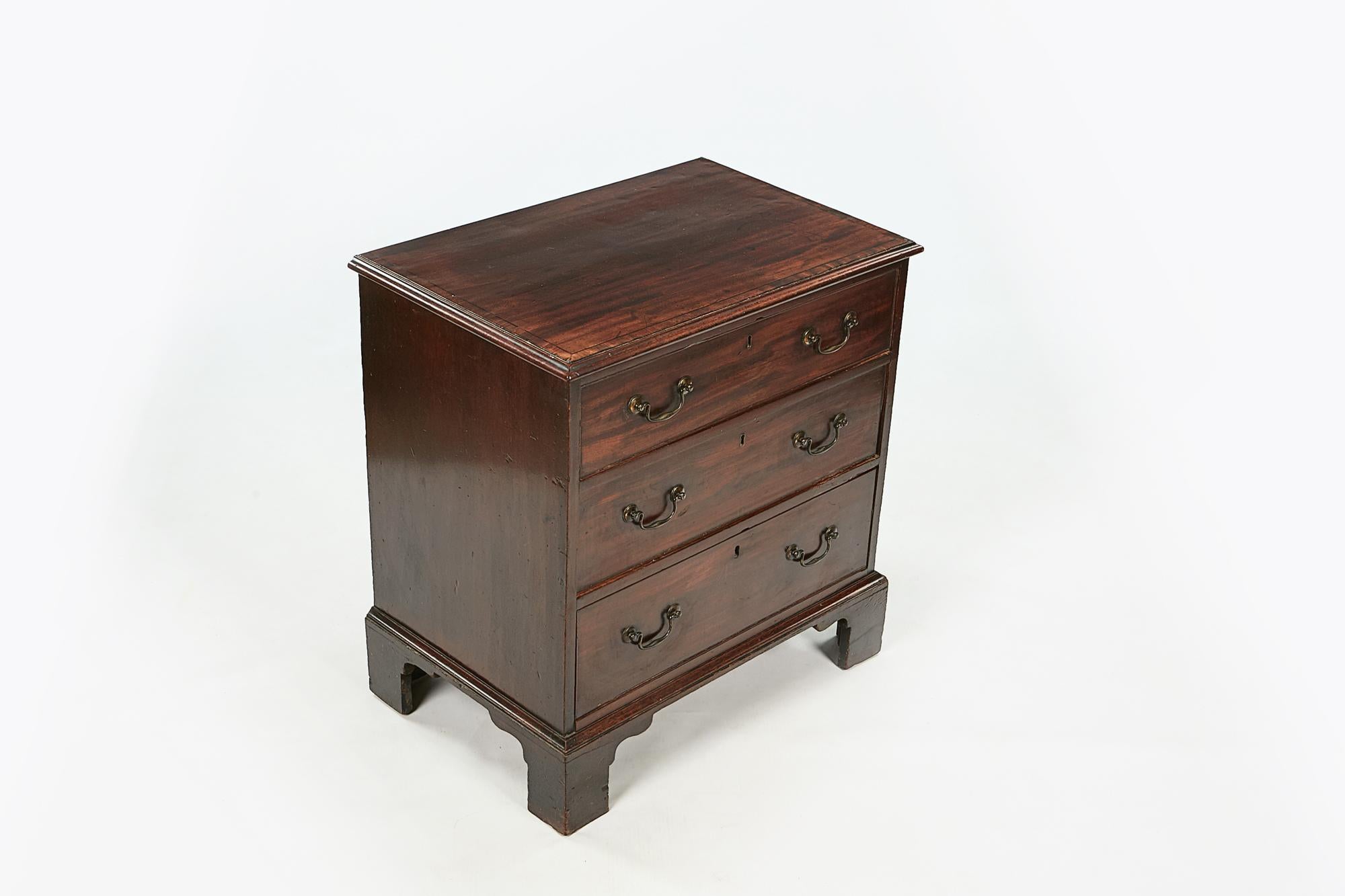 Irish 18th Century George II Mahogany Chest of Drawers For Sale