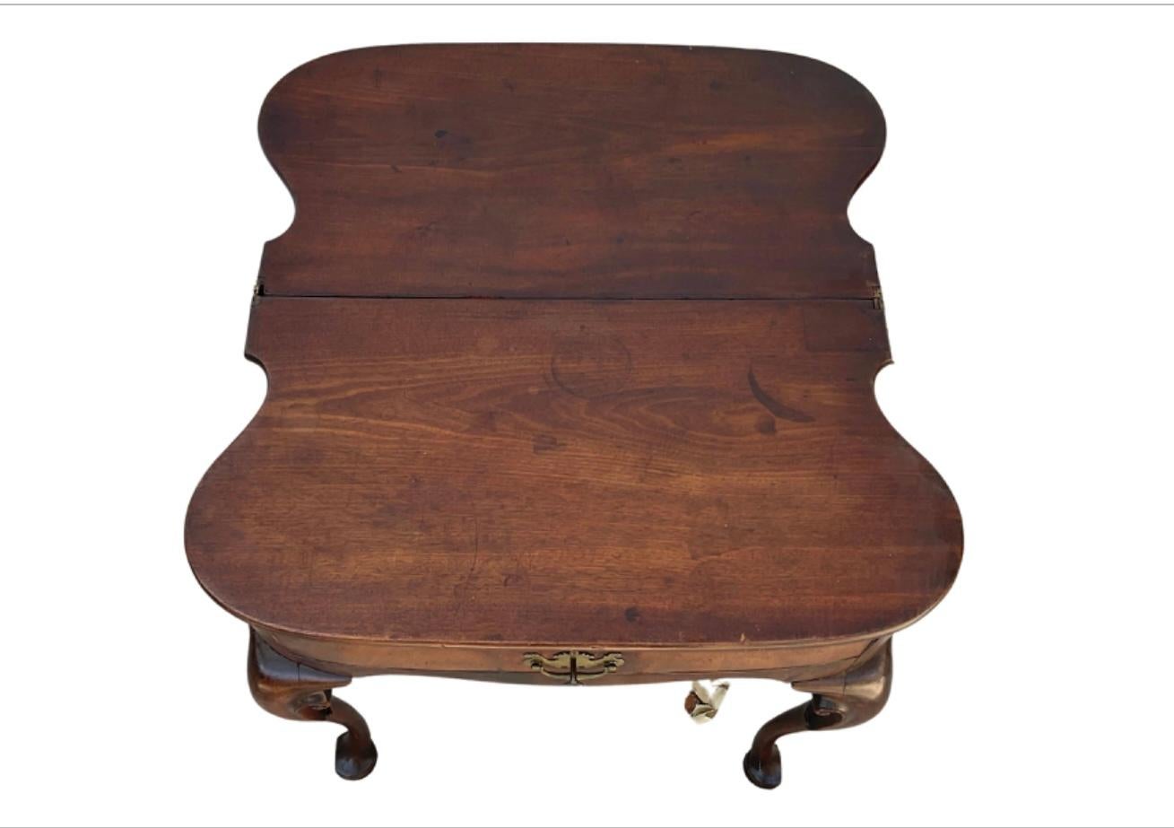 18th Century George II Mahogany Game / Tea Table For Sale 1
