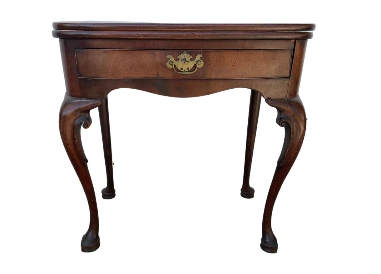18th Century George II Mahogany Game / Tea Table For Sale 5