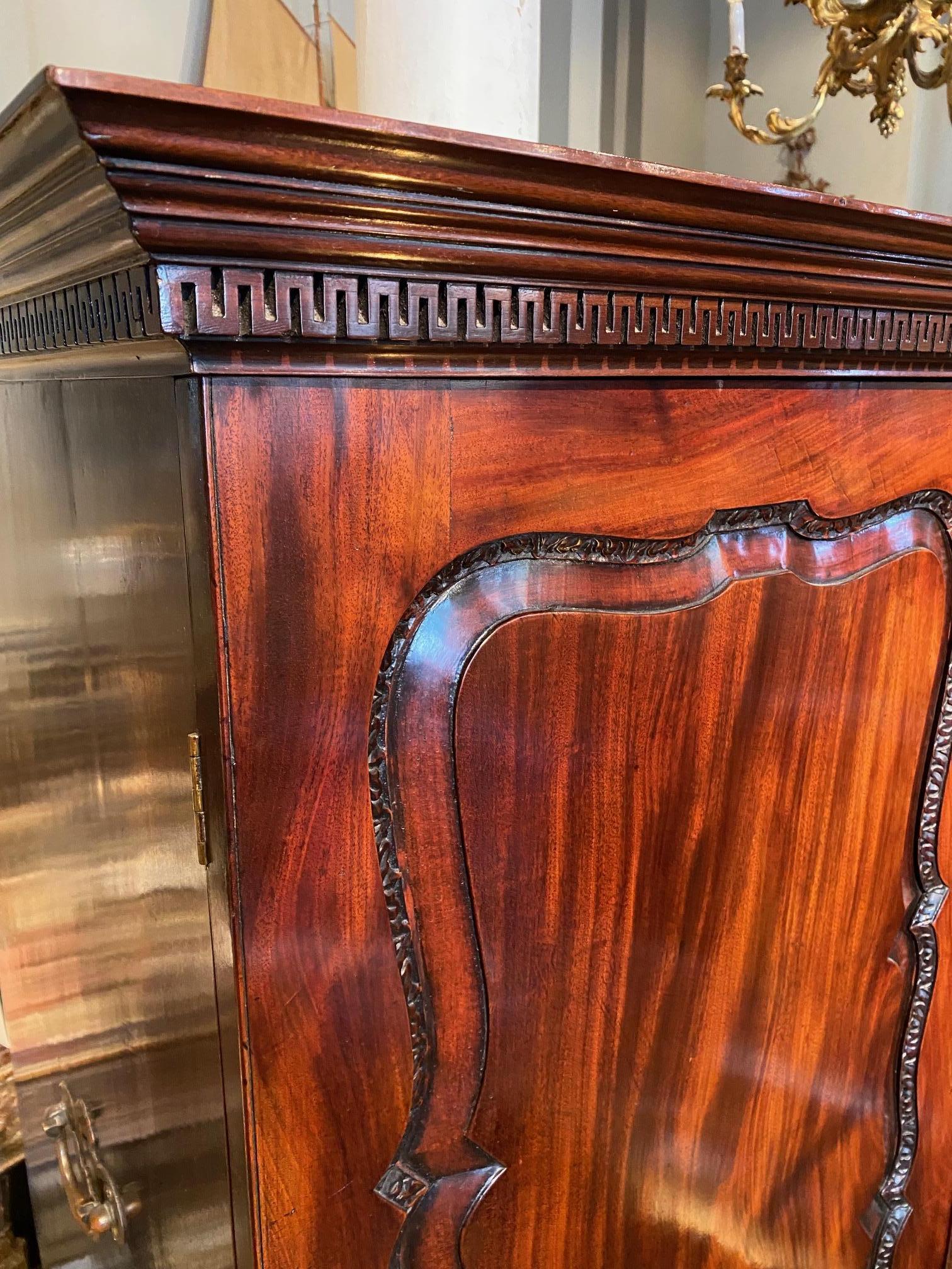 18th-Century George II Mahogany Linen Press, Attributed, Giles Grendey For Sale 1