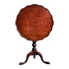 Table tripode à croûte de tarte en acajou de George II du XVIIIe siècle, Circa 1760