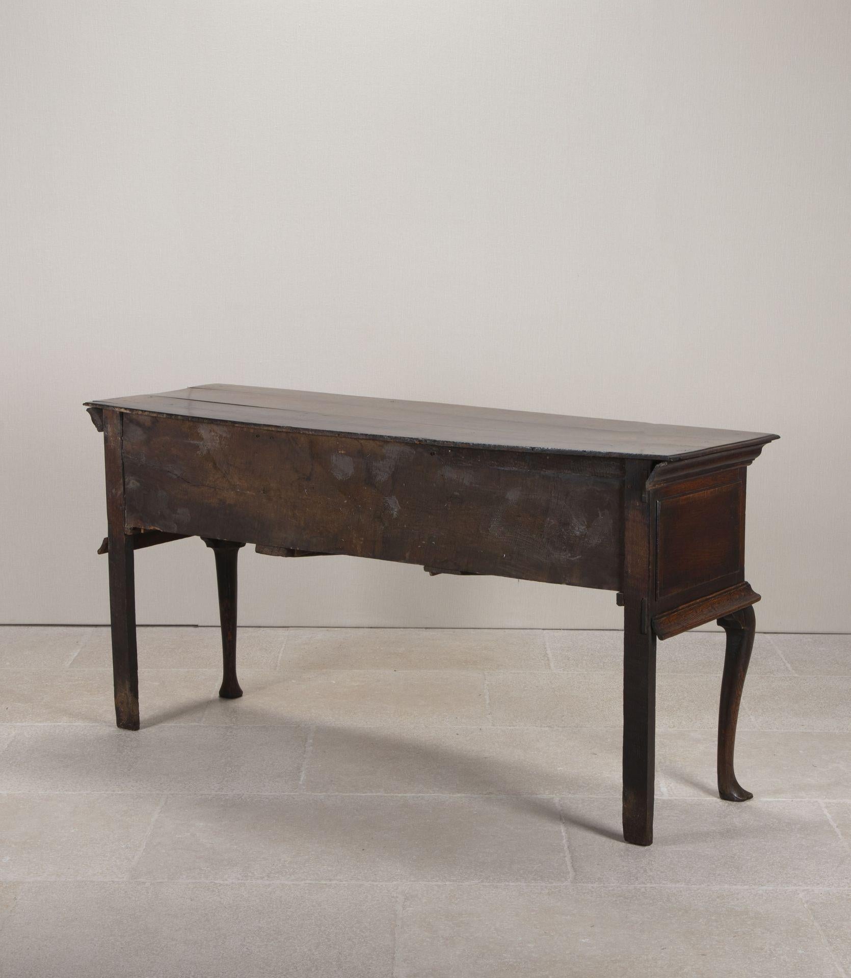 English 18th Century George II Oak Dresser Base For Sale