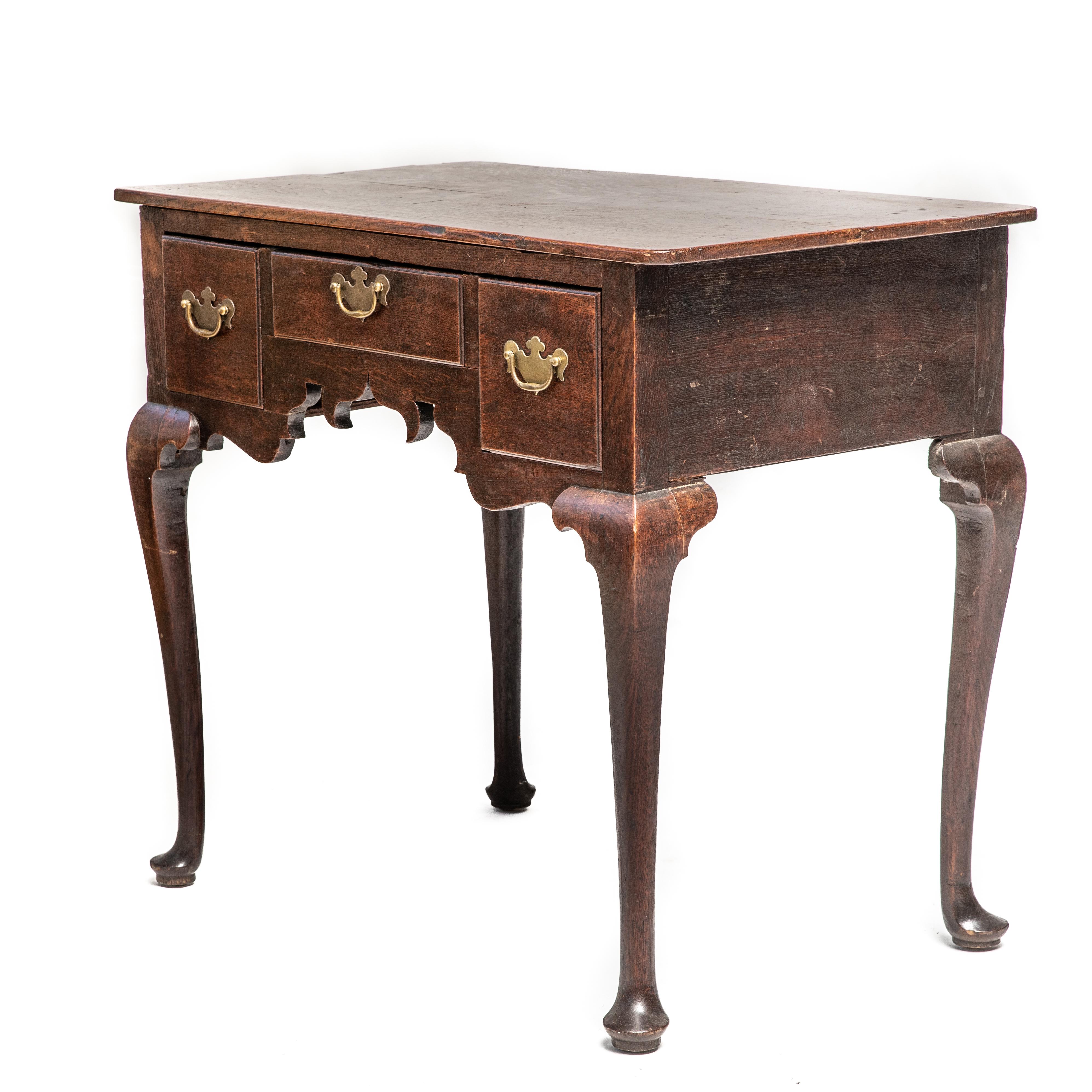 18th Century and Earlier 18th Century George II Oak Dressing Table