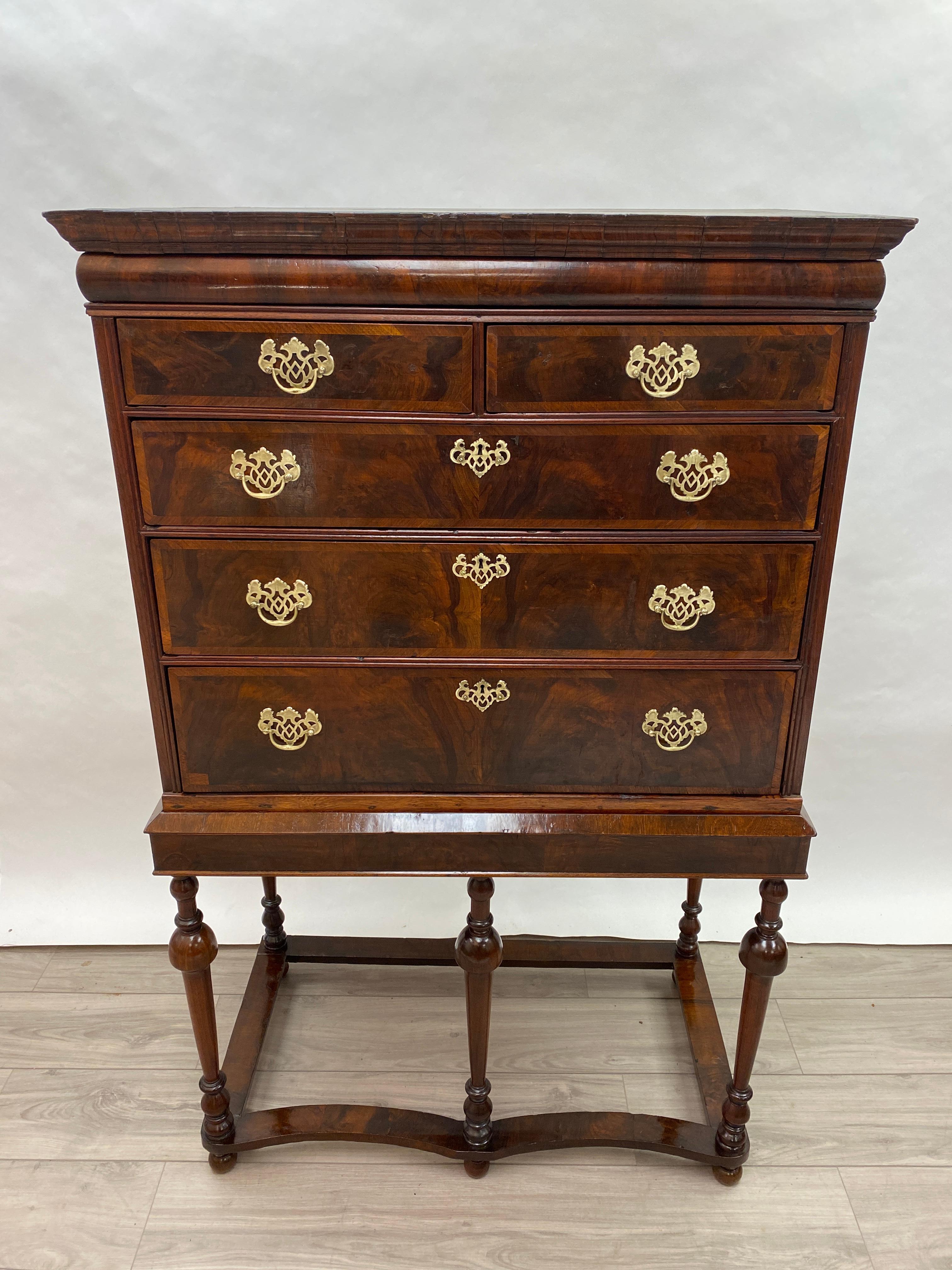 18th Century George II Walnut Chest on Stand  In Good Condition In Nashville, TN
