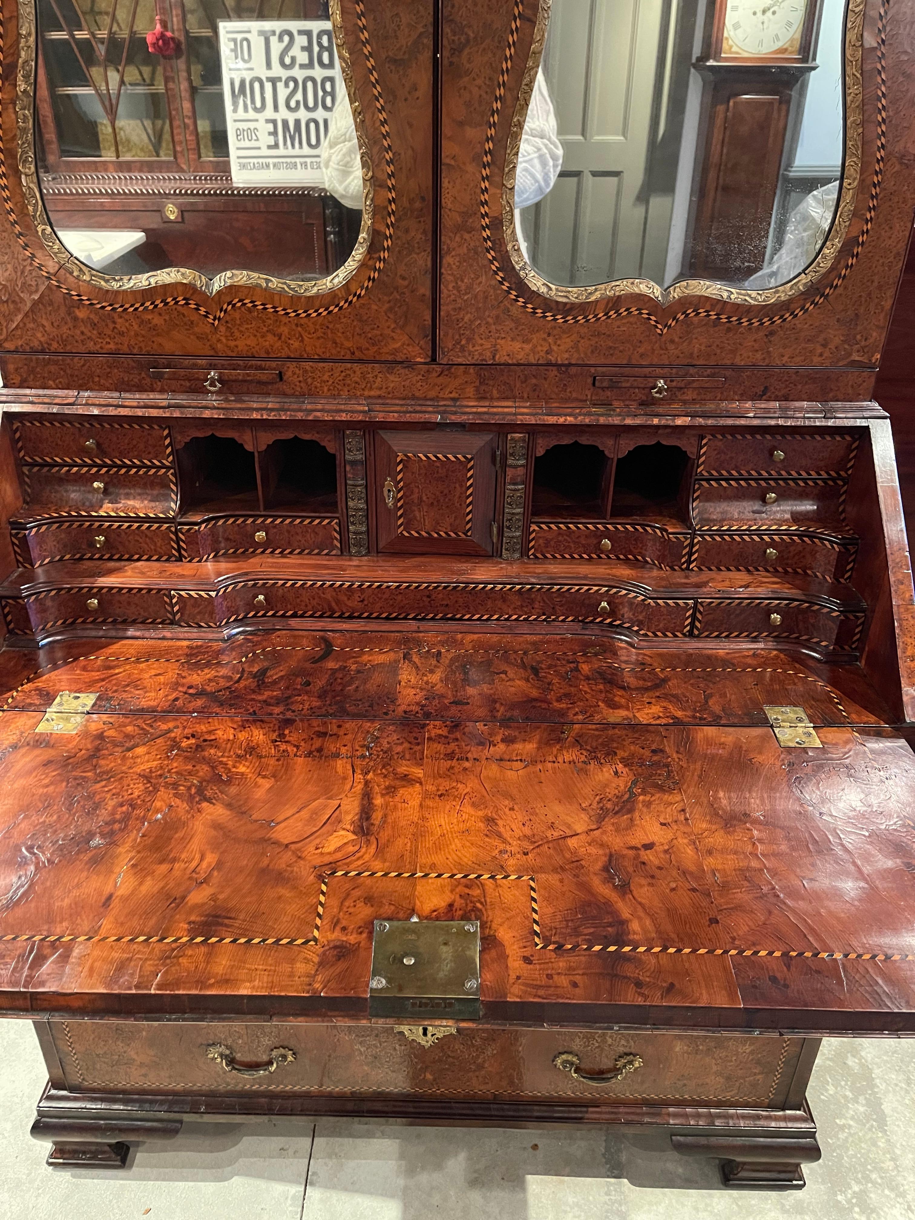 18th Century George II Yew Wood Secretary Bookcase For Sale 10