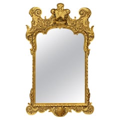 Specchio in legno dorato intagliato del XVIII secolo di Giorgio III