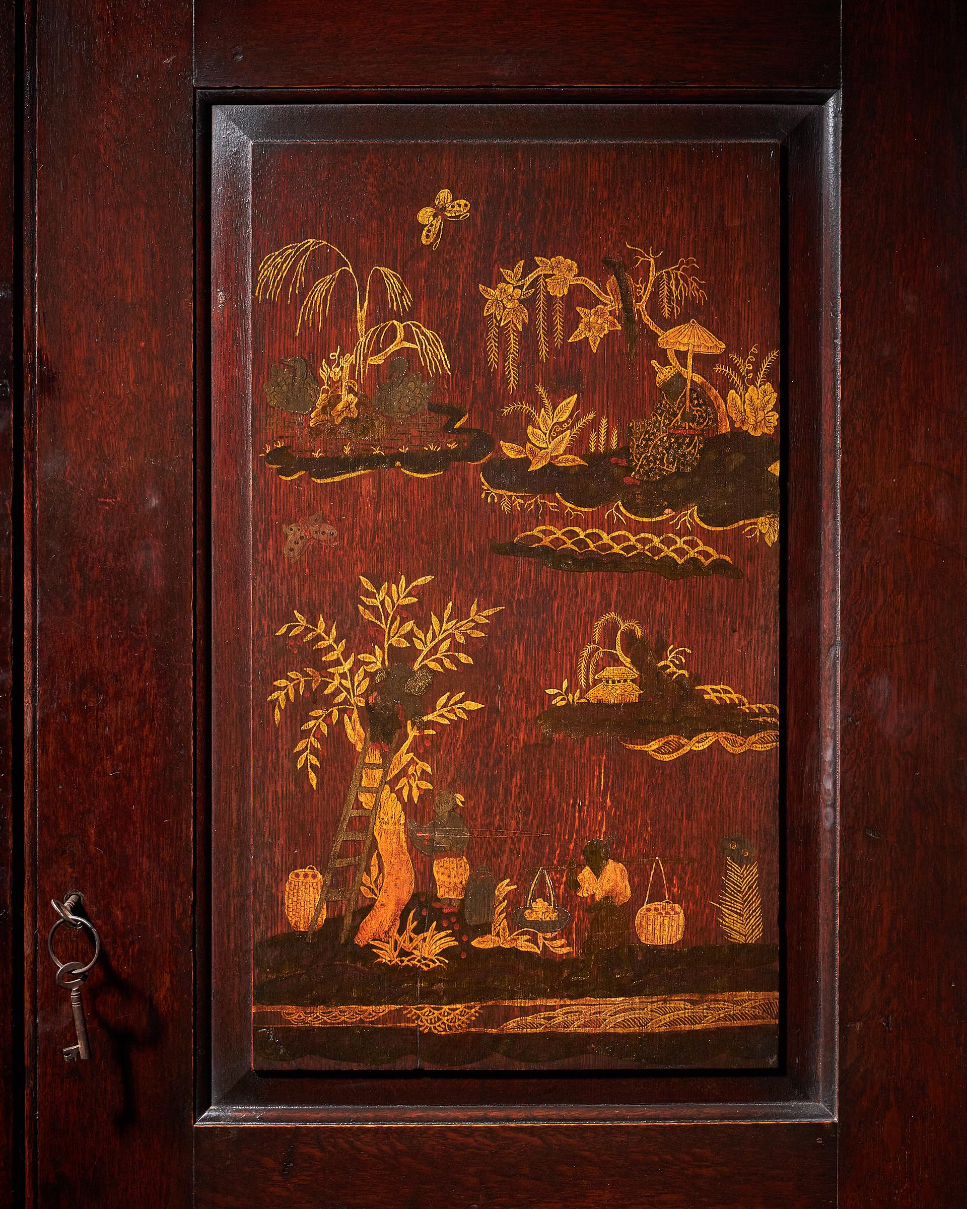 18th Century George III Chinoiserie Japanned Wardrobe, Chippendale Period, C1770 In Good Condition In Oxfordshire, United Kingdom