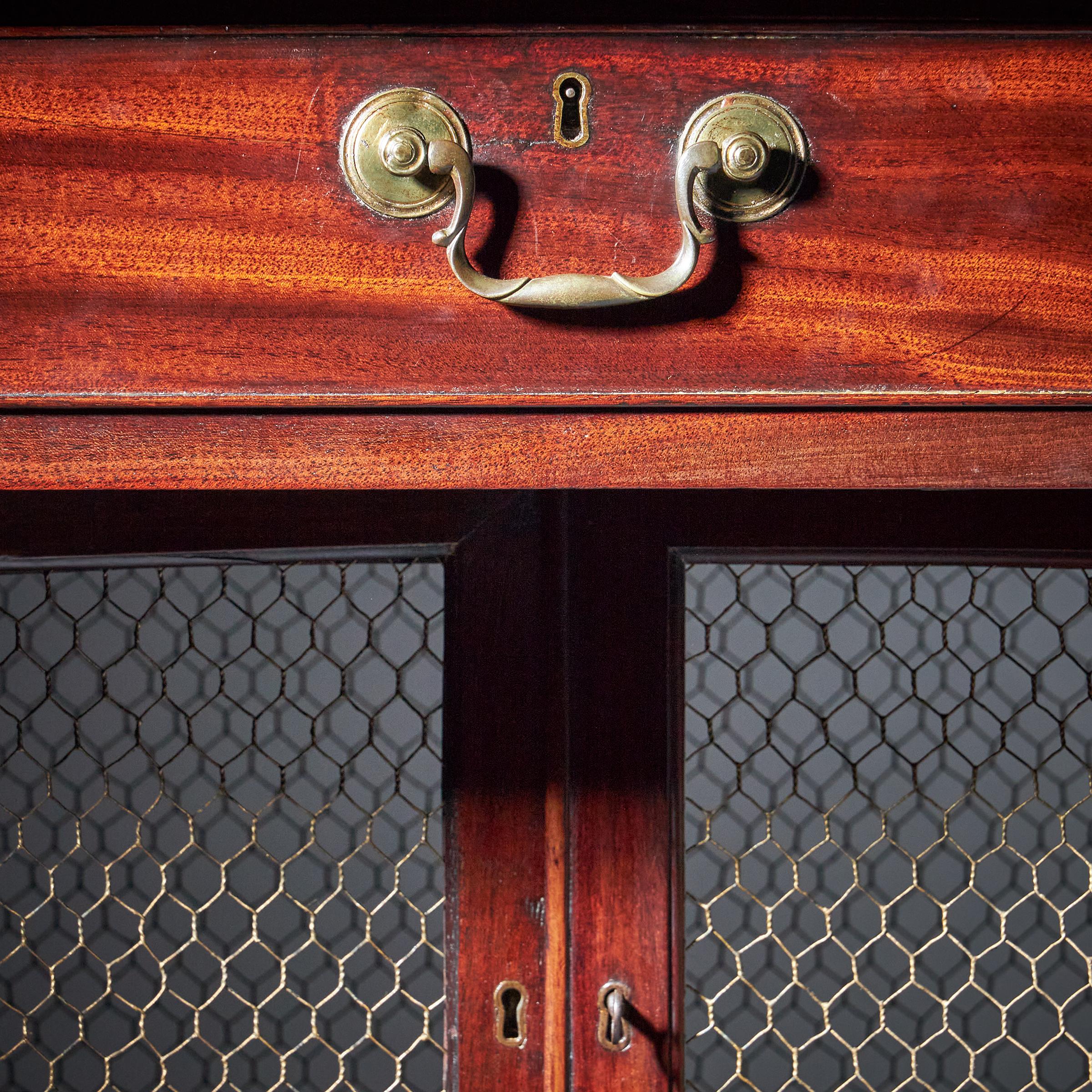 18th Century George III Chippendale Period Mahogany Pembroke Supper Table 8