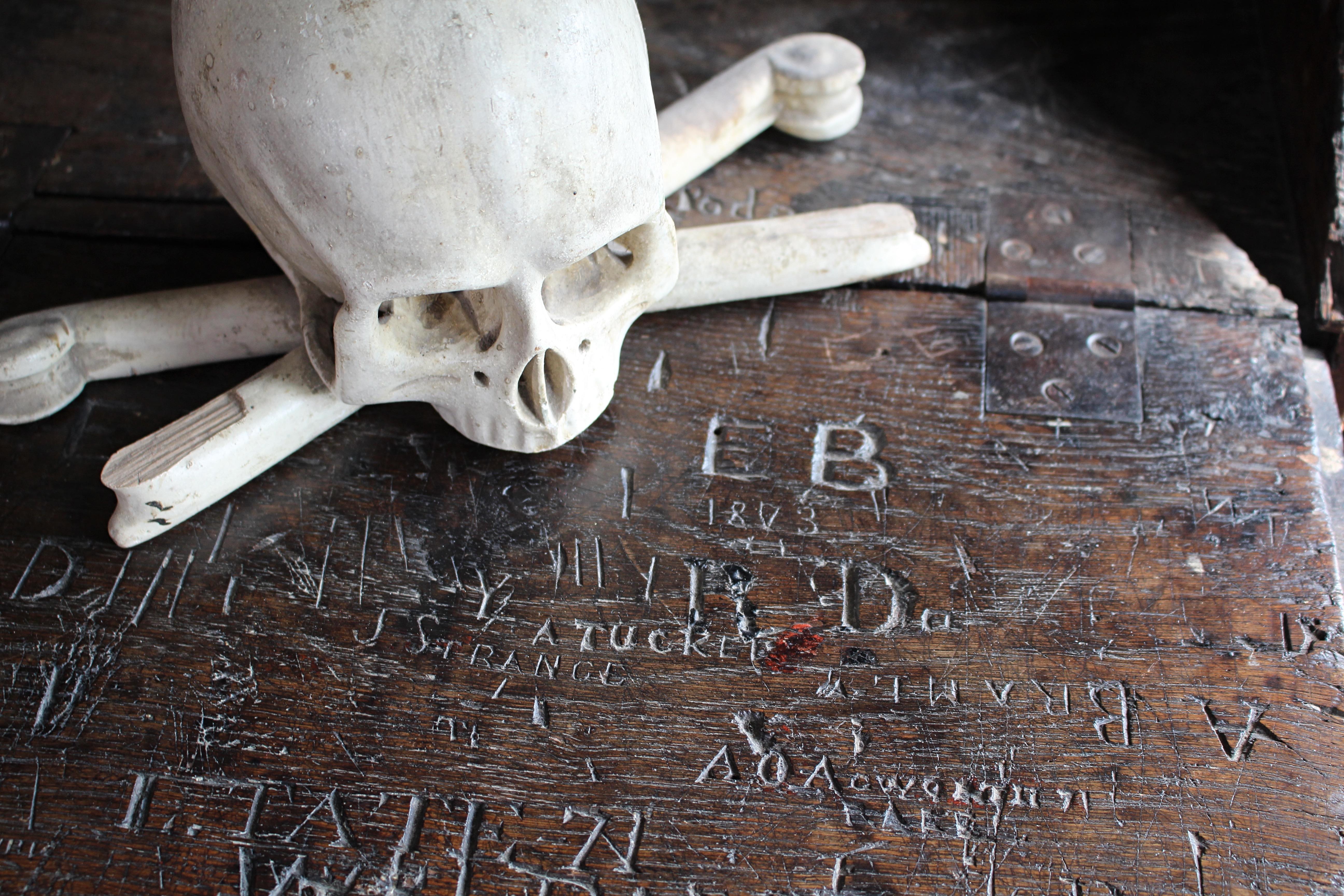 18th Century George III Dormitory Graffitied Bureau Winchester College Desk For Sale 6