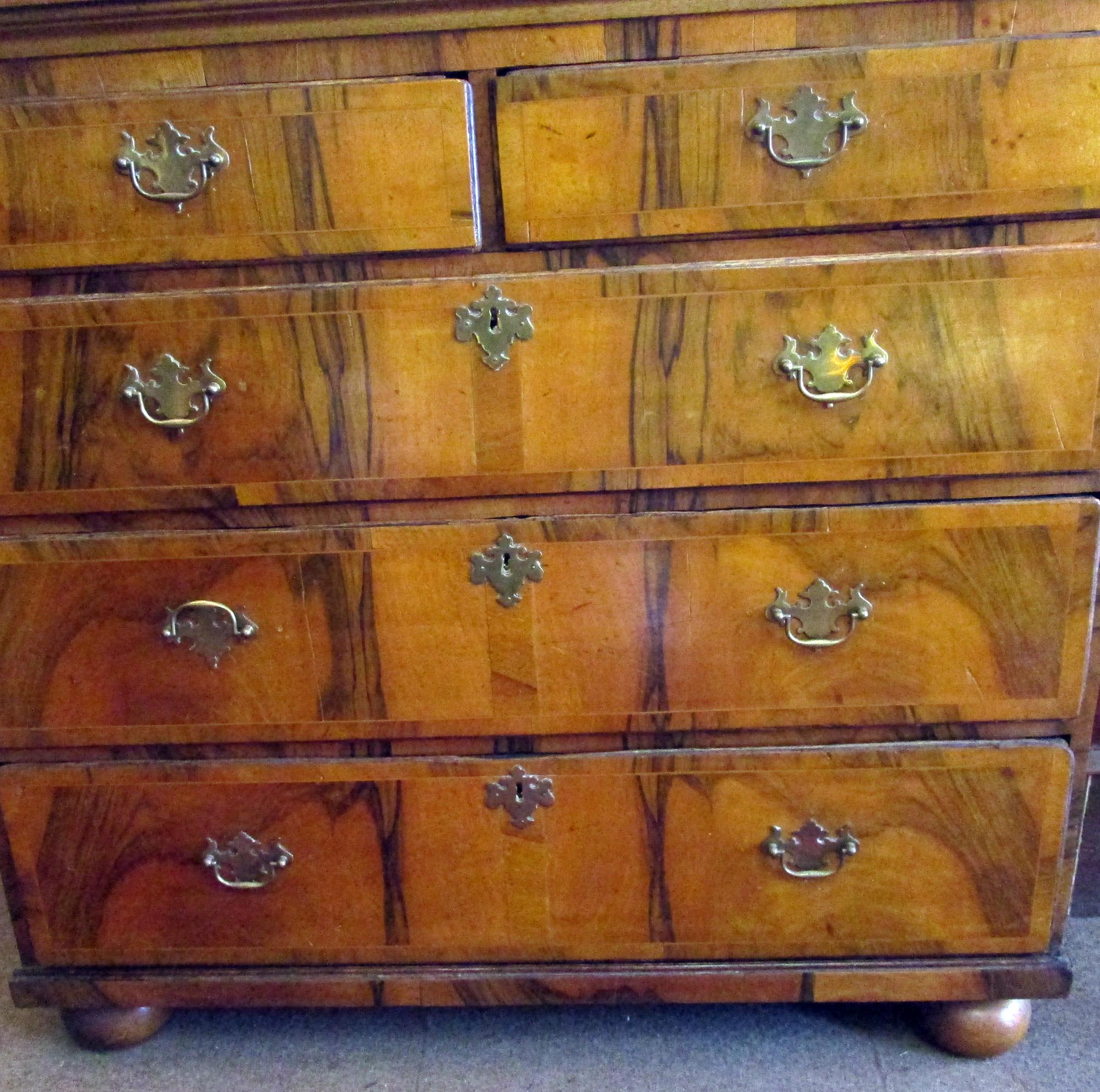 18th century George III English Yew Wood Chest In Good Condition In Savannah, GA