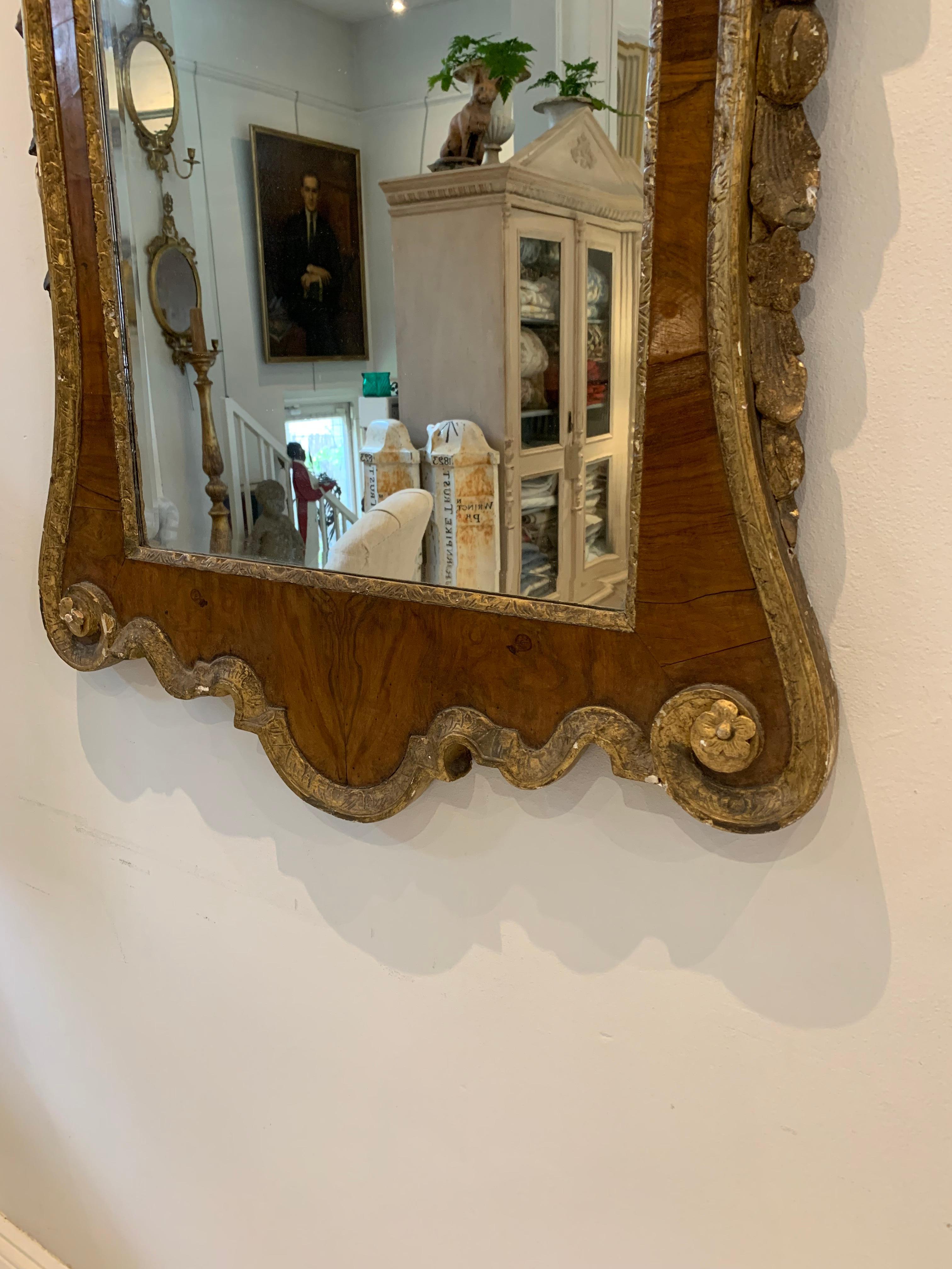 18th Century George III Irish Burr Walnut & Gilt Mirror by Jackson of Dublin  For Sale 12