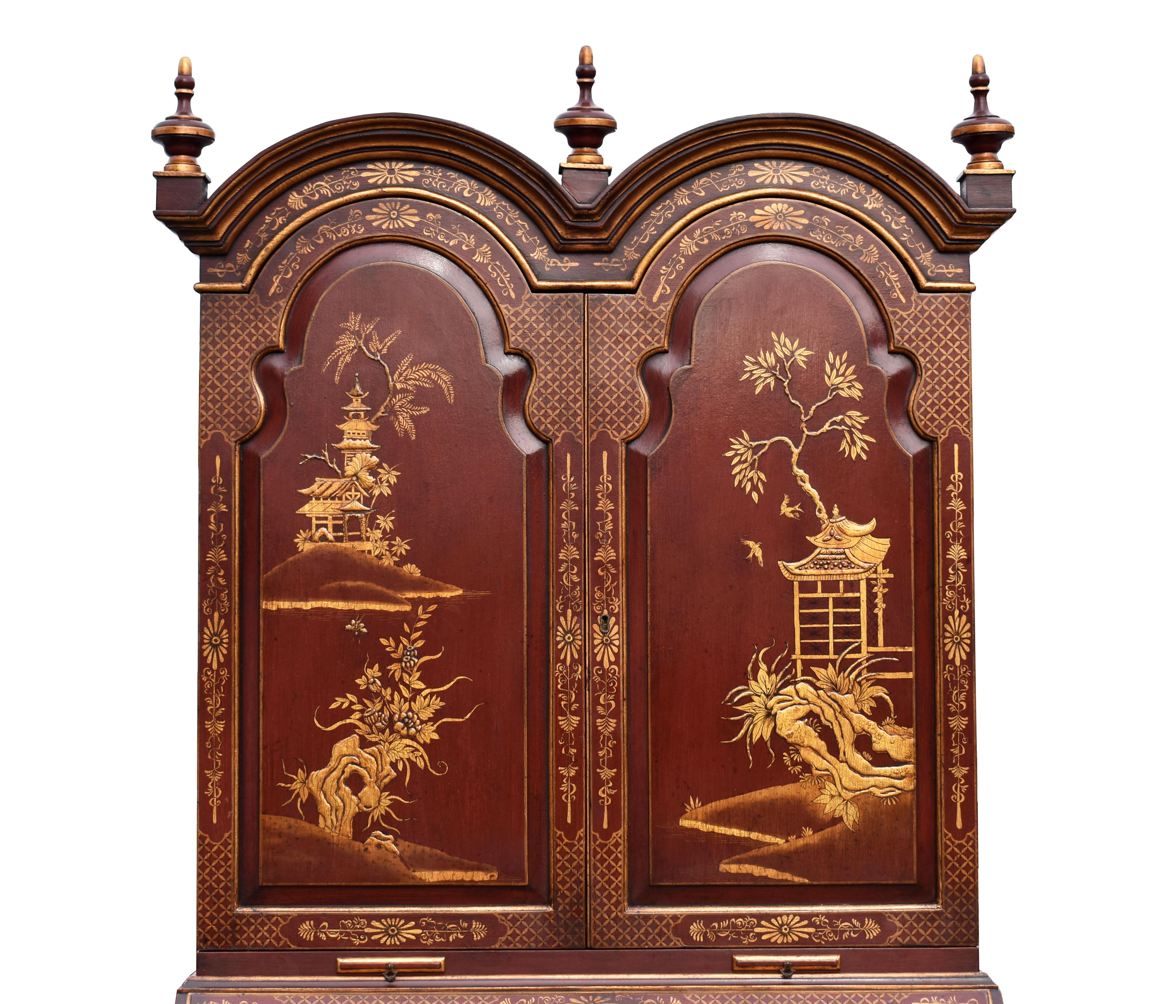 18th Century George III Lacquer and Gilt Chinoiserie Secretary Bookcase In Good Condition In Chelmsford, Essex