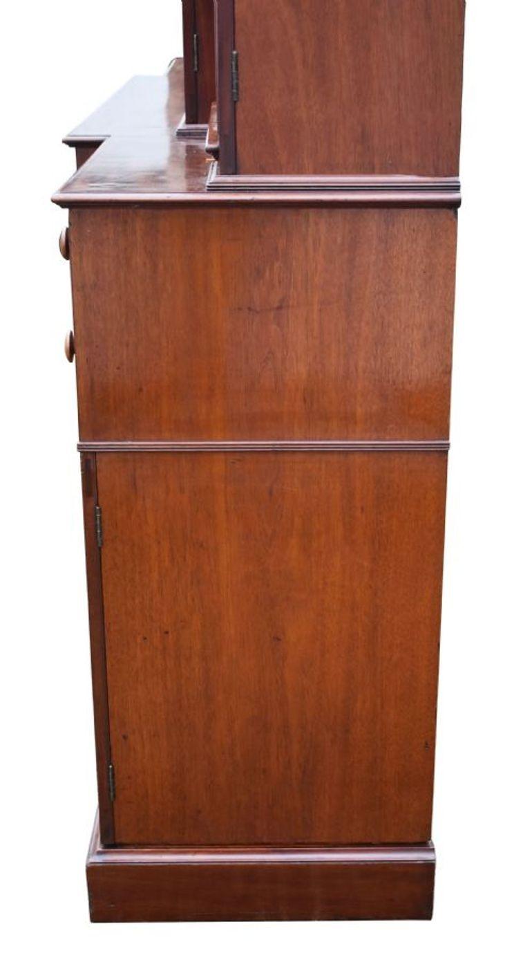 Libreria a due ante in mogano di Giorgio III del XVIII secolo in vendita 13