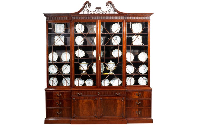 Irish 18th Century George III Mahogany Breakfront Bookcase For Sale