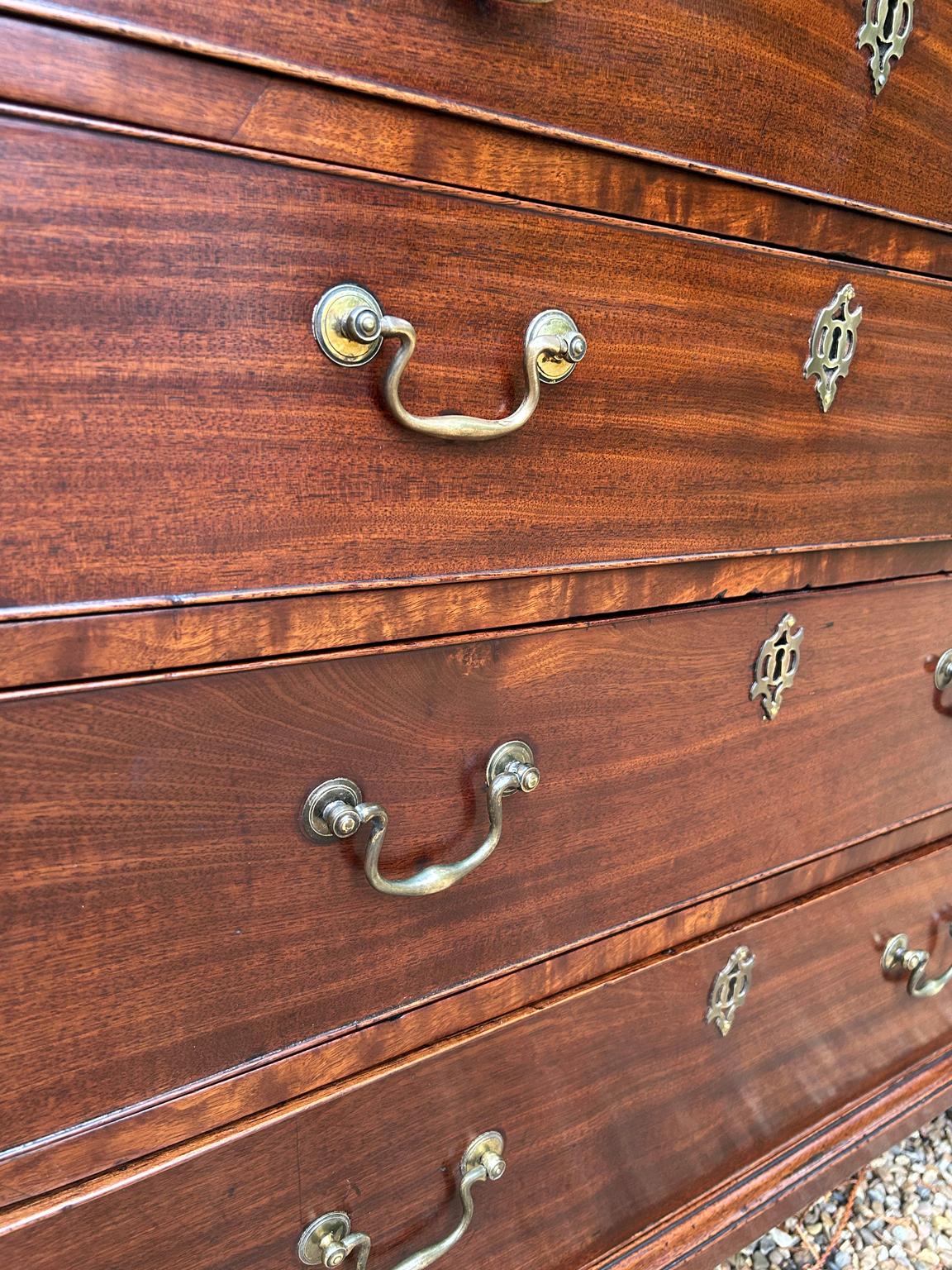 Cassettiera in mogano di Giorgio III del XVIII secolo in vendita 5