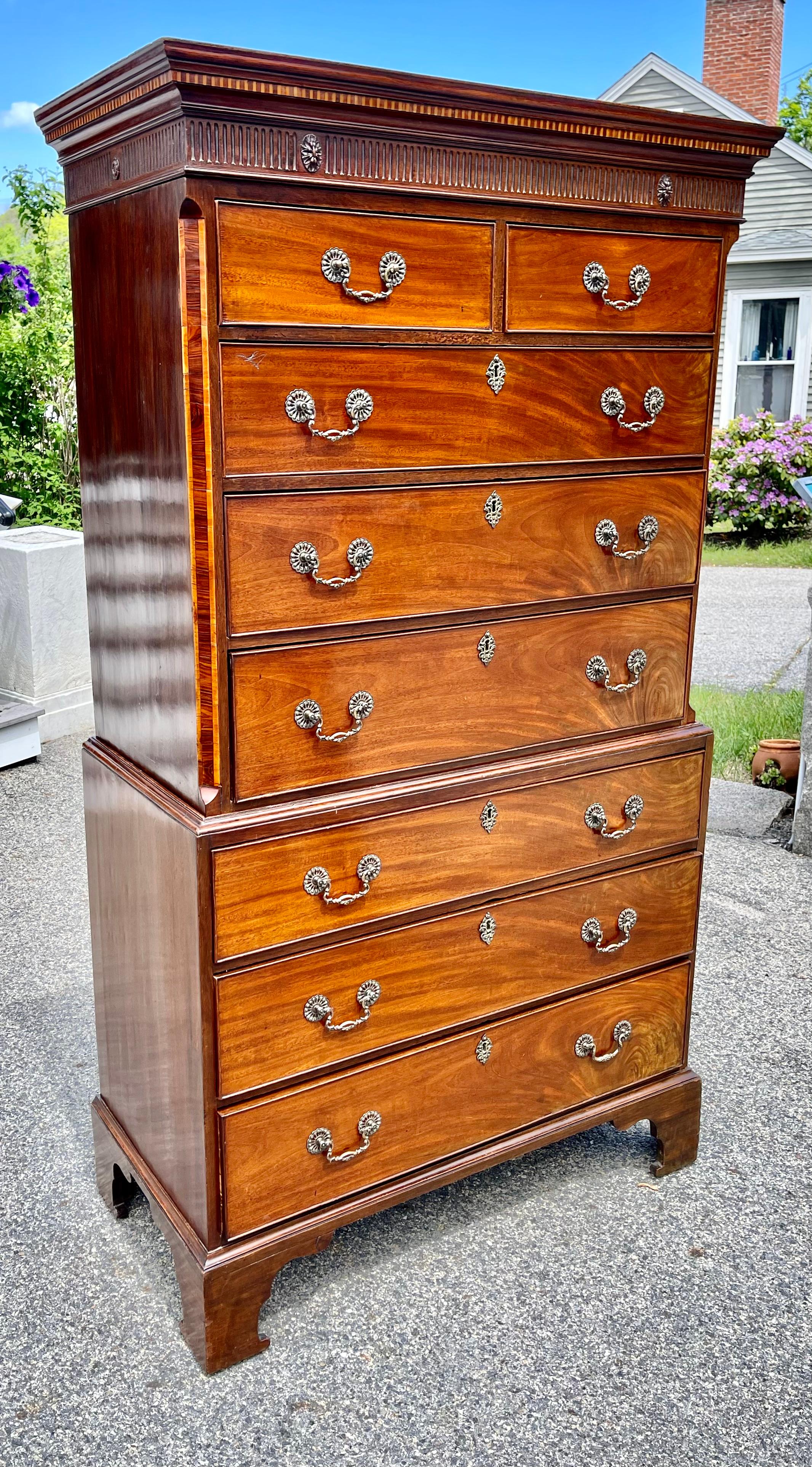 18th Century George III Mahogany Chest on Chest In Good Condition For Sale In Essex, MA