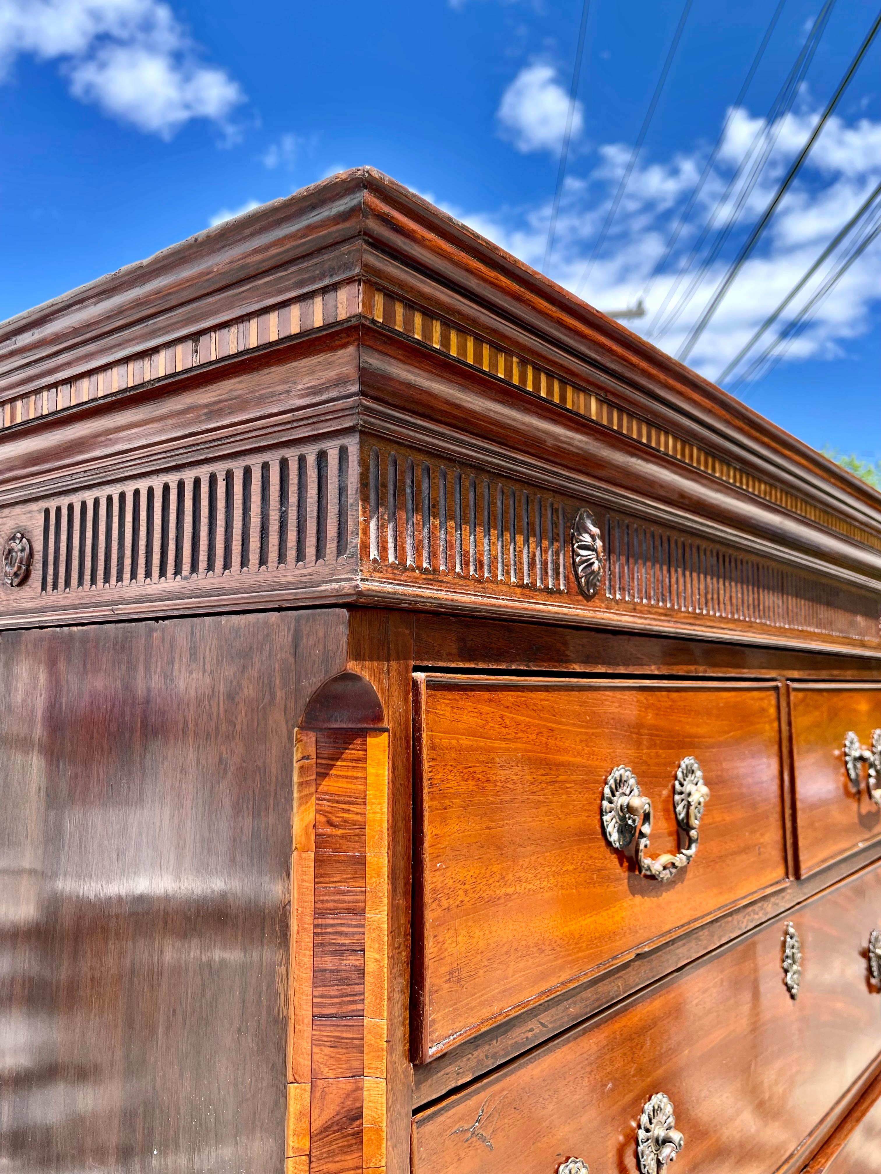 18th Century George III Mahogany Chest on Chest For Sale 1