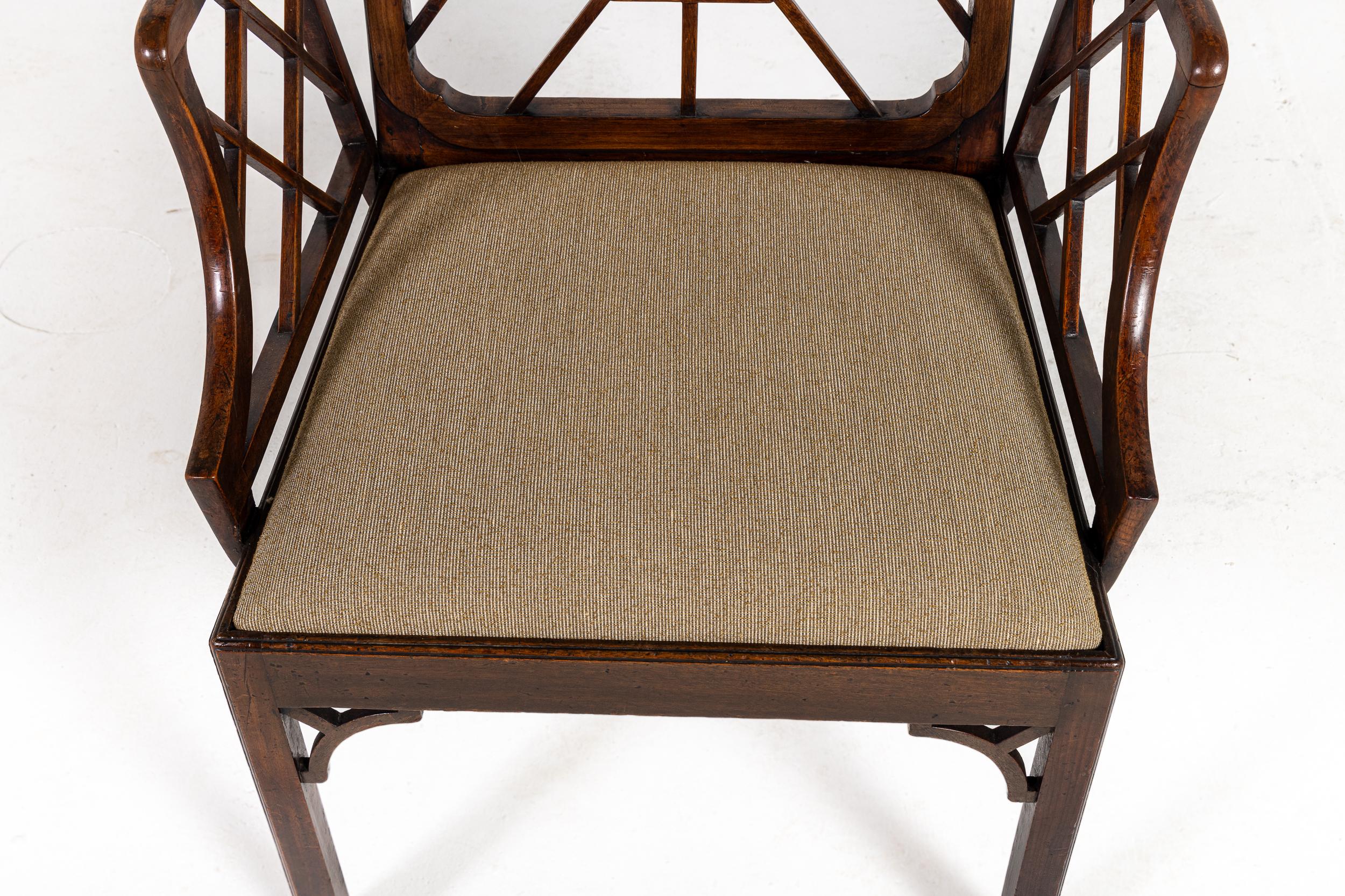 18th Century George III Mahogany Cockpen Armchair In Excellent Condition For Sale In Gloucestershire, GB