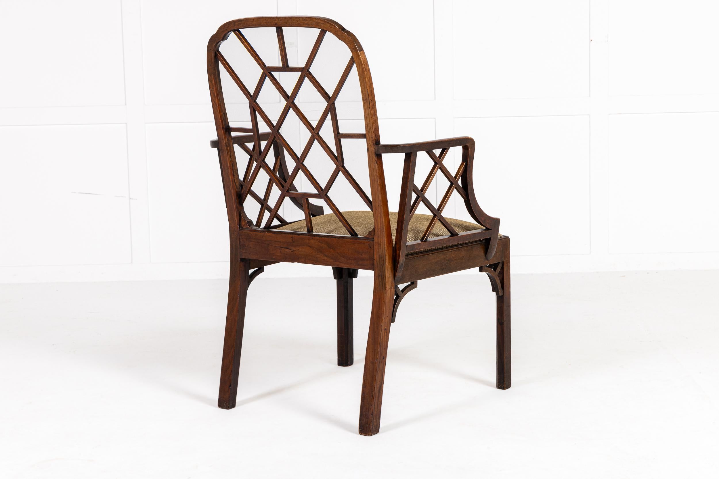 18th Century George III Mahogany Cockpen Armchair For Sale 1