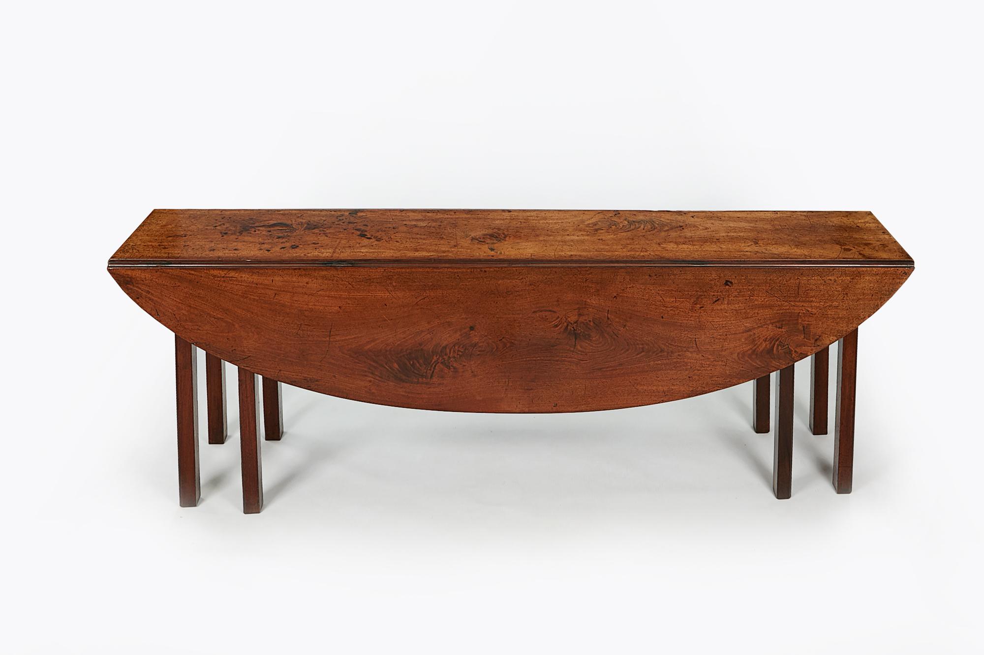 18th Century George III Mahogany Hunt Table In Good Condition In Dublin 8, IE