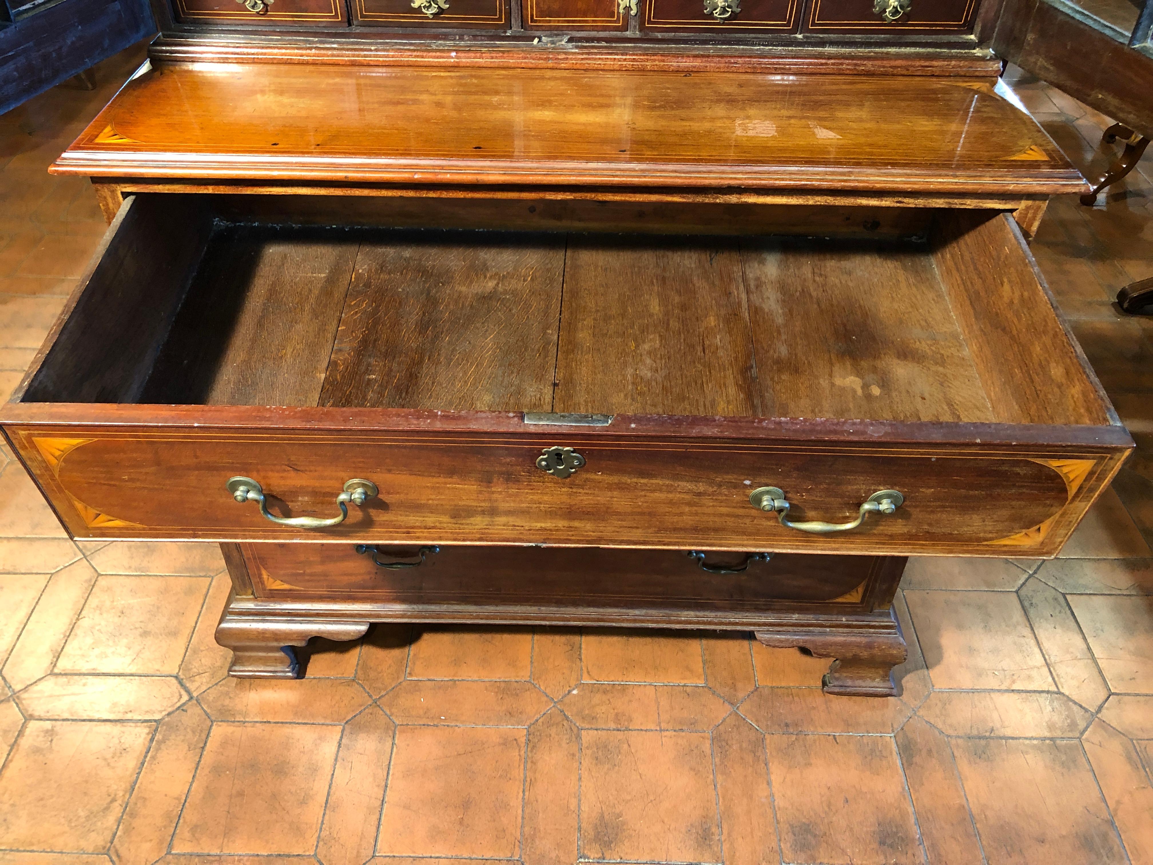 18th Century George III Mahogany Inlaid Irish Bookcase Cabinet 1780s For Sale 5