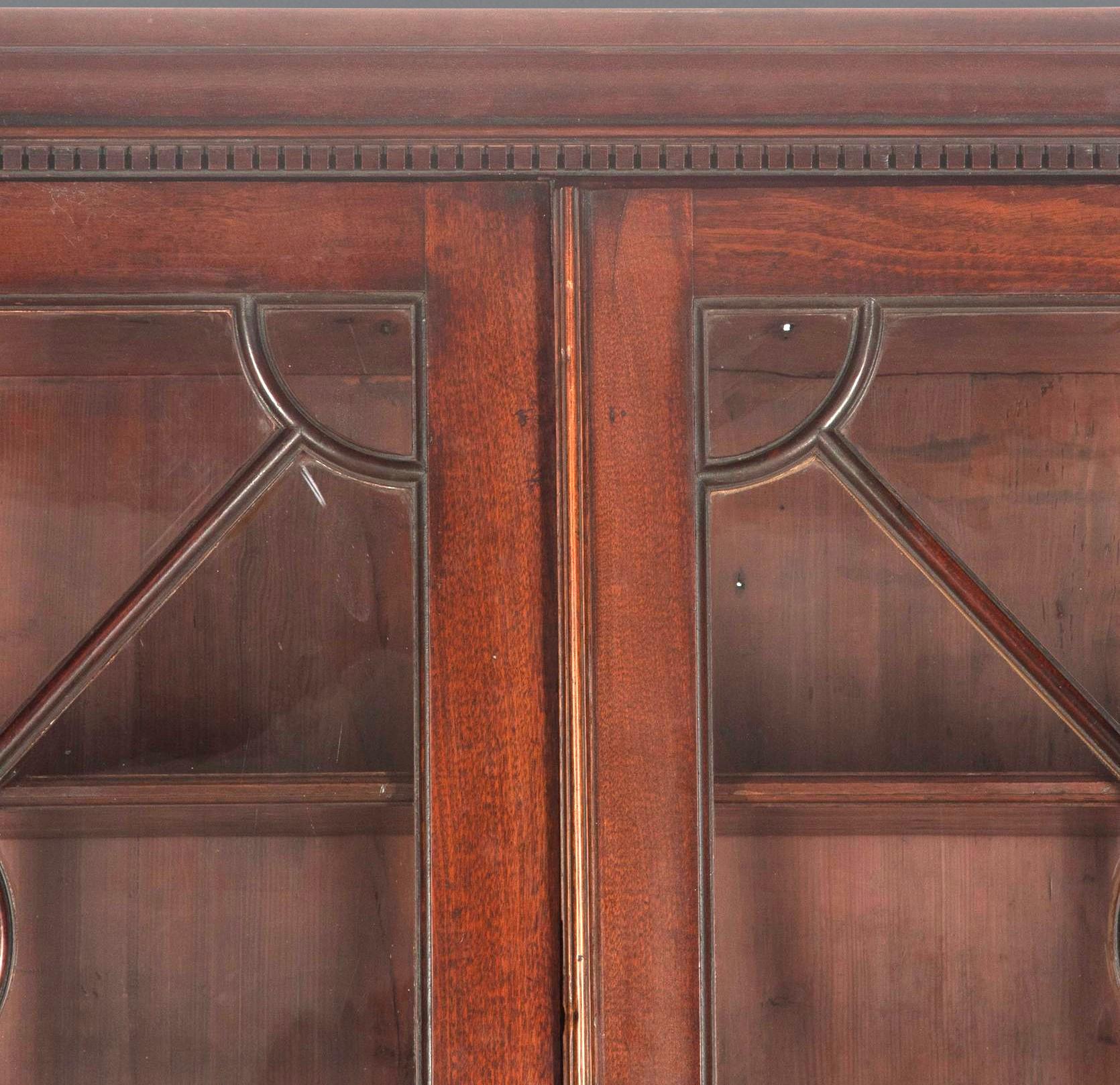 Librería de caoba Jorge III del siglo XVIII en Bueno estado para la venta en Shipston-On-Stour, GB