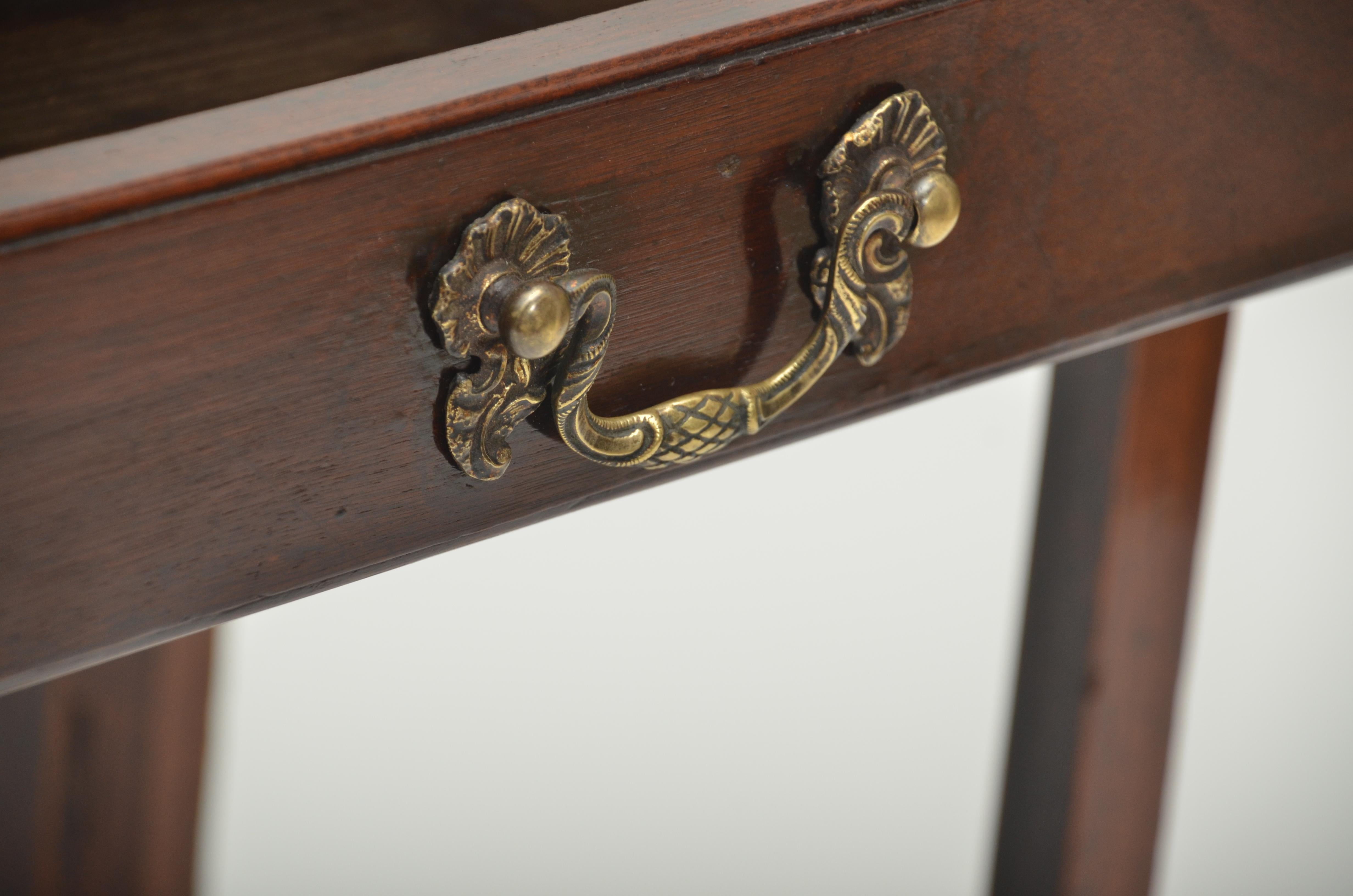 Mid-18th Century 18th Century George III Mahogany Side Table, England, circa, 1760 For Sale