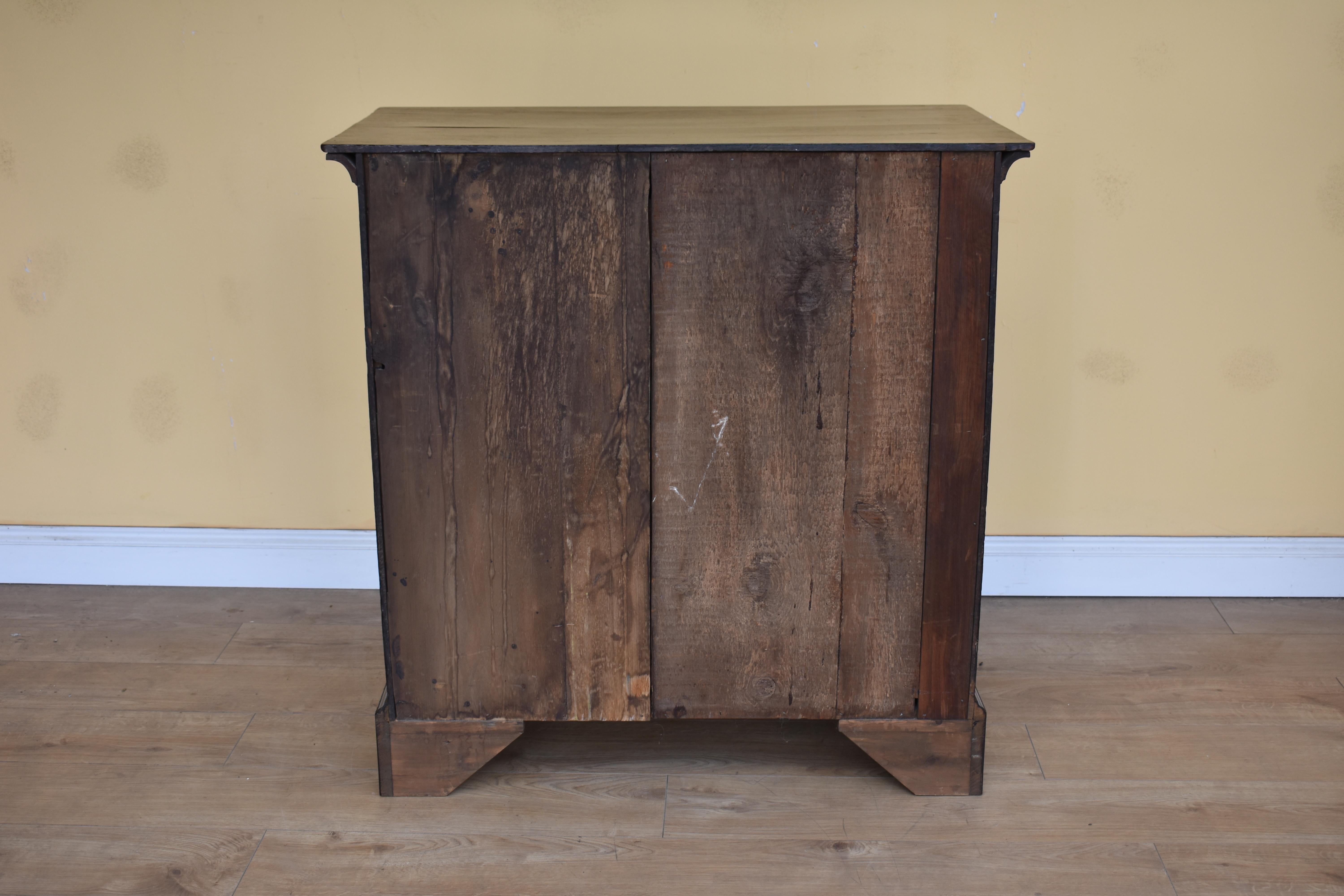 18th Century George III Oak Chest of Drawers For Sale 1