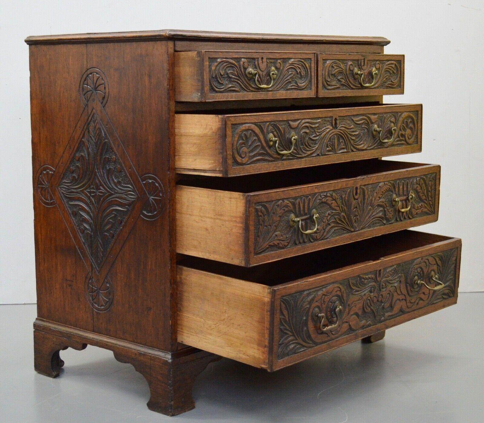 18th Century George III Oak Chest of Drawers with Moulded Edge 3