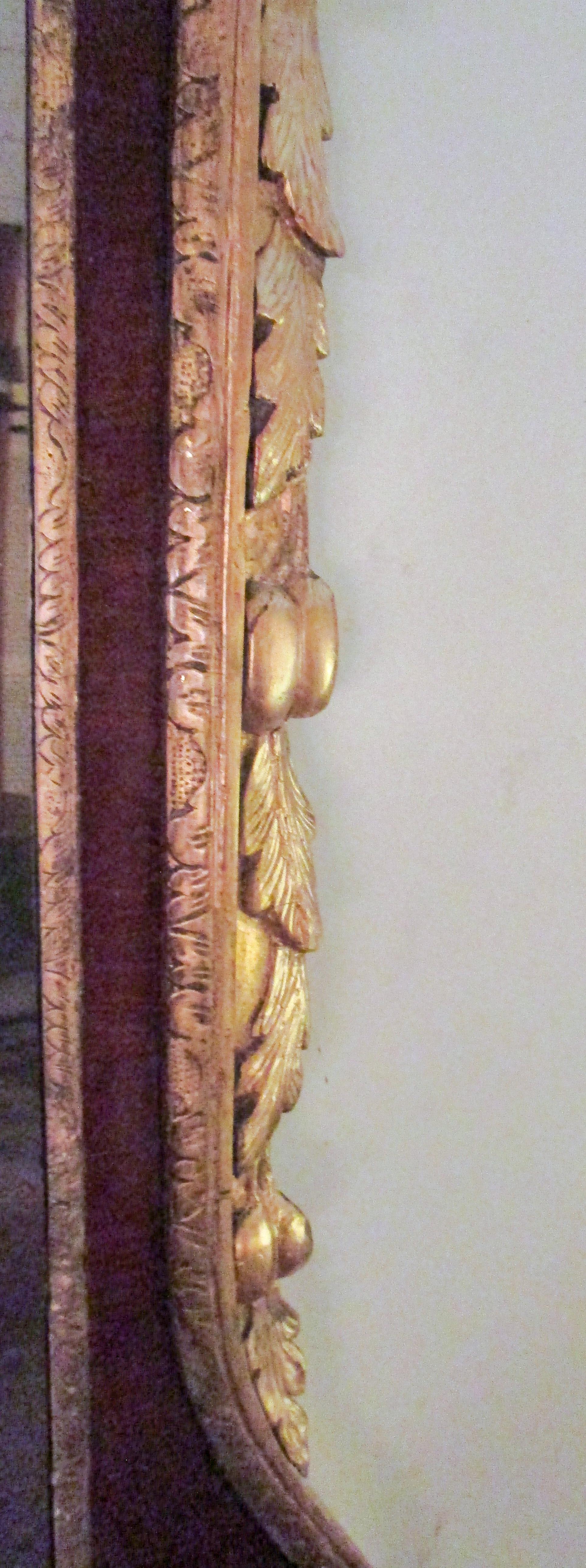 18th Century George III Parcel-Gilt Mahogany Mirror For Sale 6