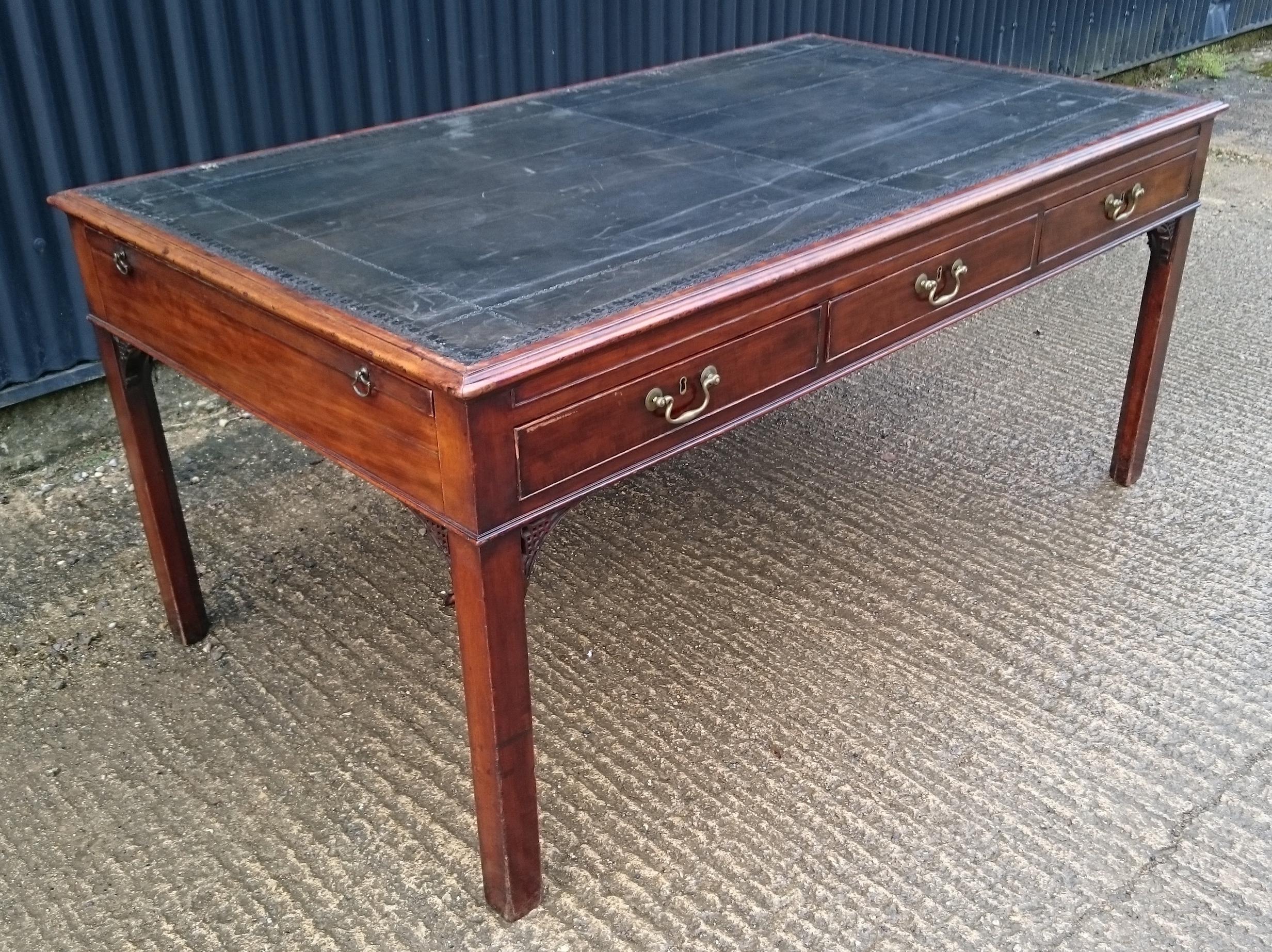 18th Century George III Period Mahogany Antique Library Table In Good Condition In Gloucestershire, GB