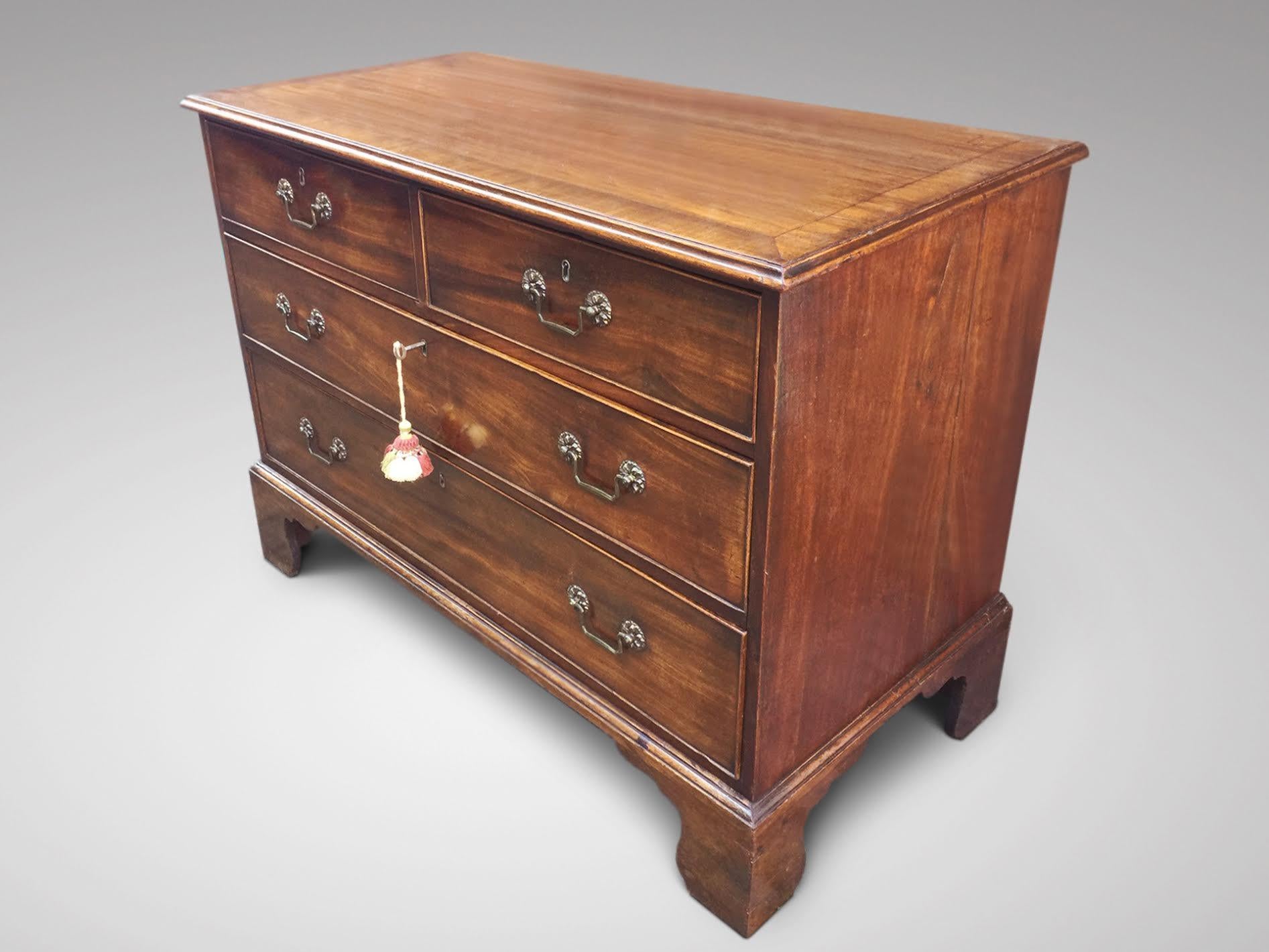 Polished 18th Century George III Period Mahogany Chest of Drawers For Sale