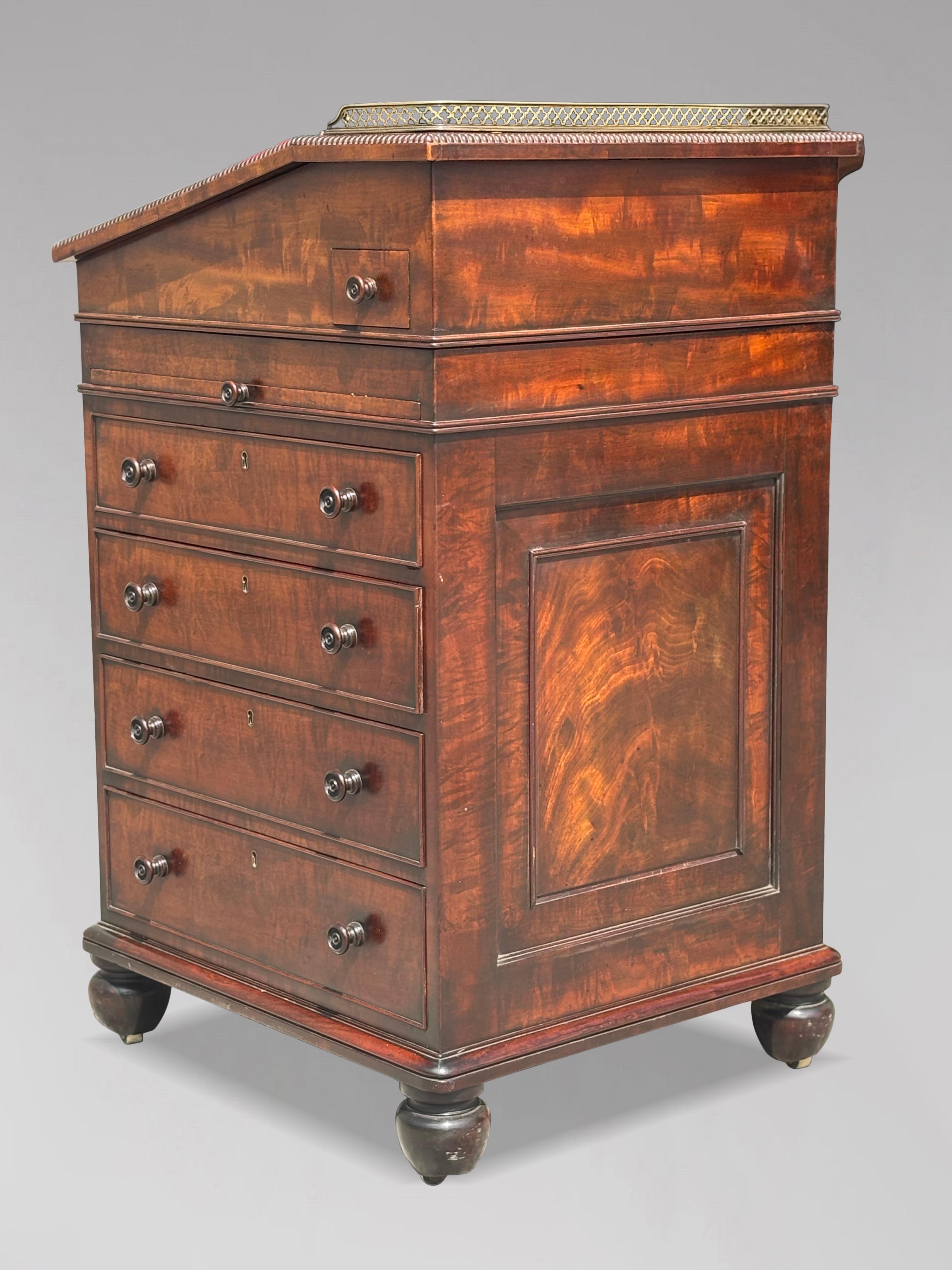 Davenport de caoba del periodo Jorge III del siglo XVIII por Gillows de Lancaster en venta 4