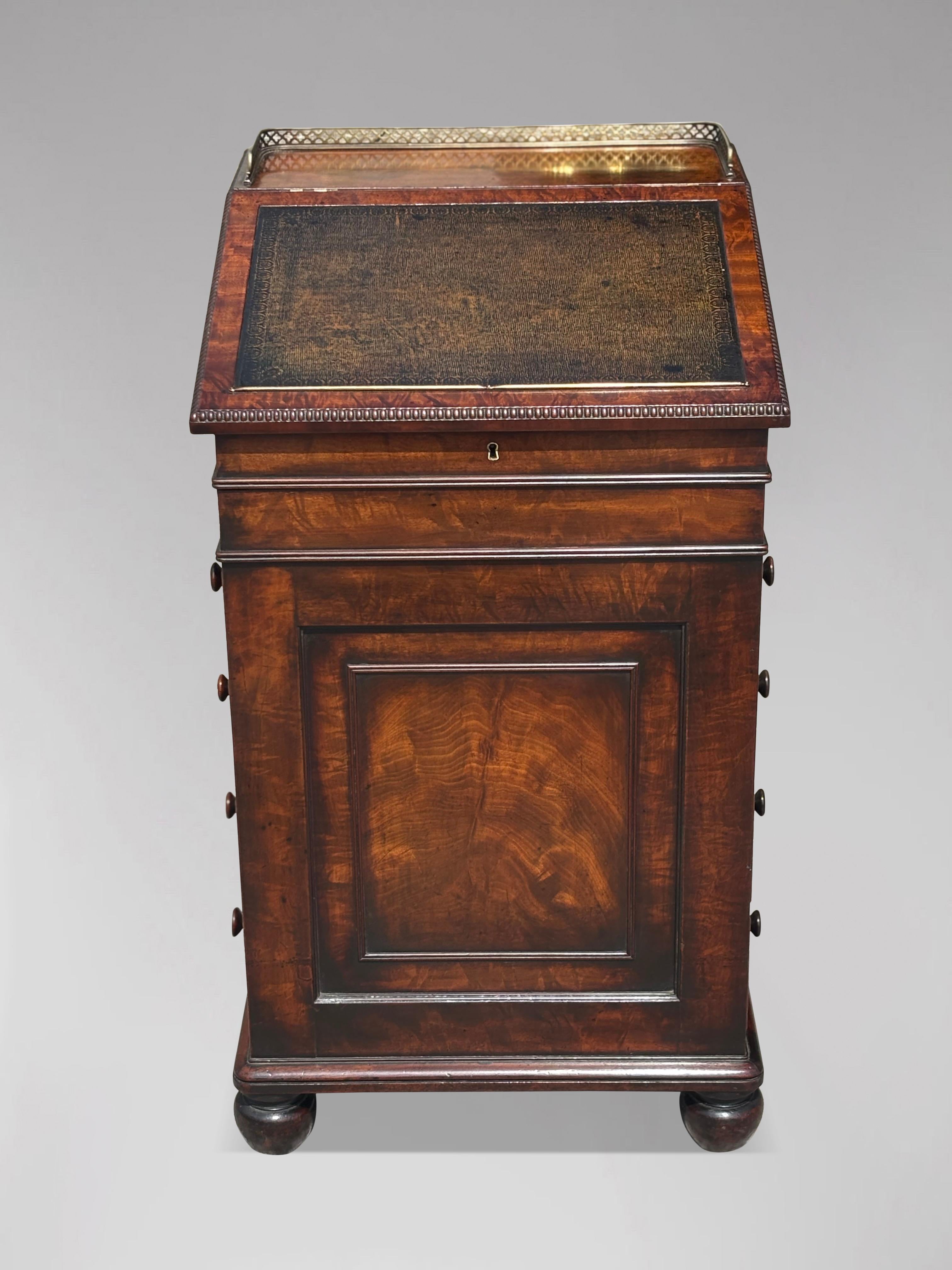 Davenport de caoba del periodo Jorge III del siglo XVIII por Gillows de Lancaster en venta 2