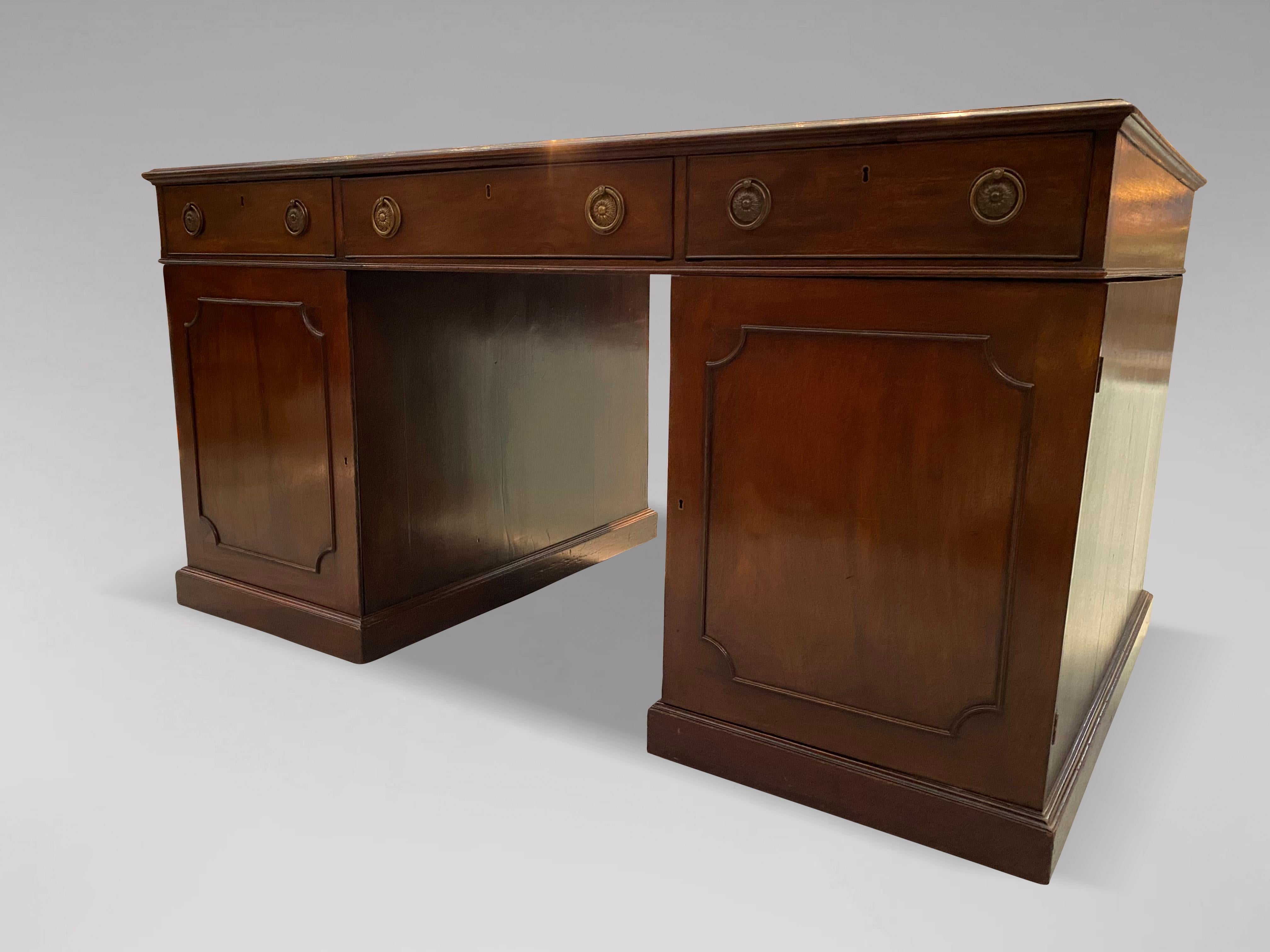 Polished 18th Century George III Period Mahogany Partners Desk For Sale