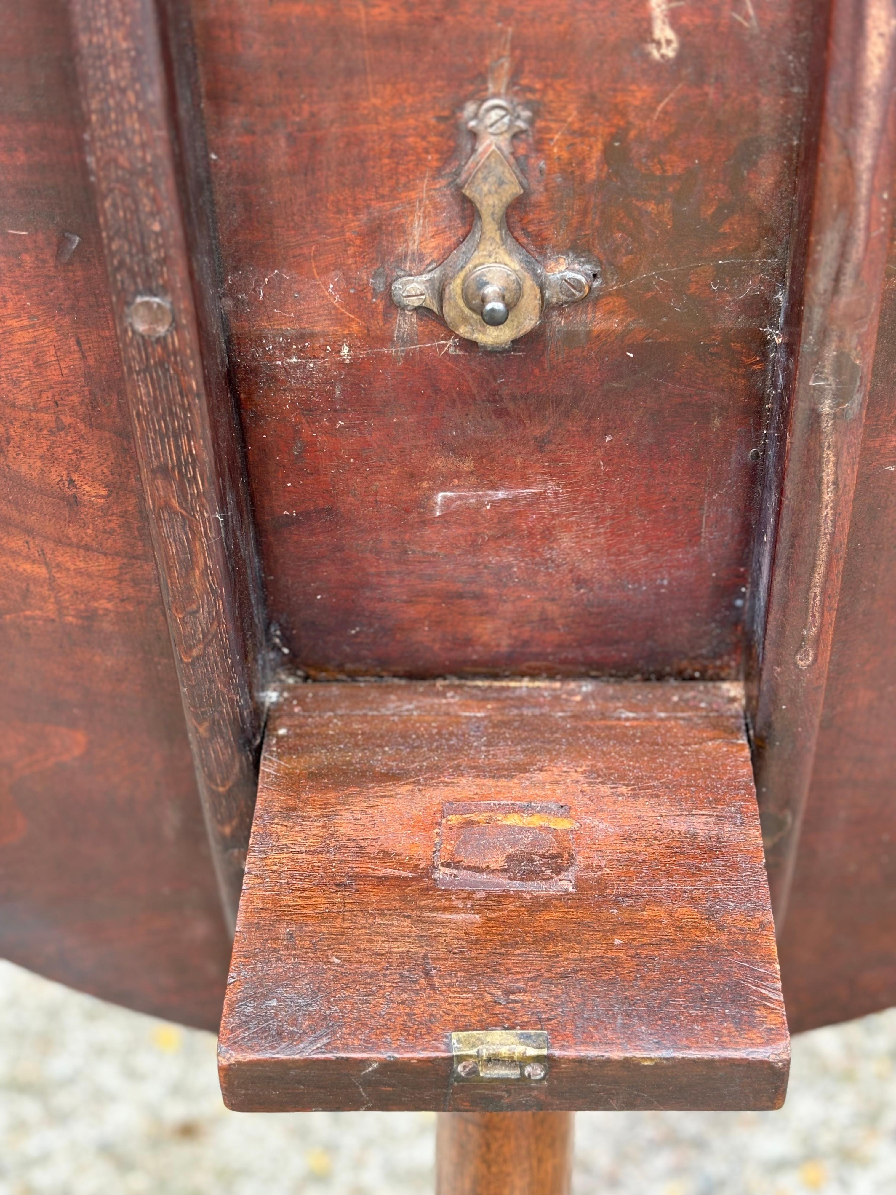 XVIIIe siècle et antérieur Table tripode d'époque George III du 18ème siècle en vente