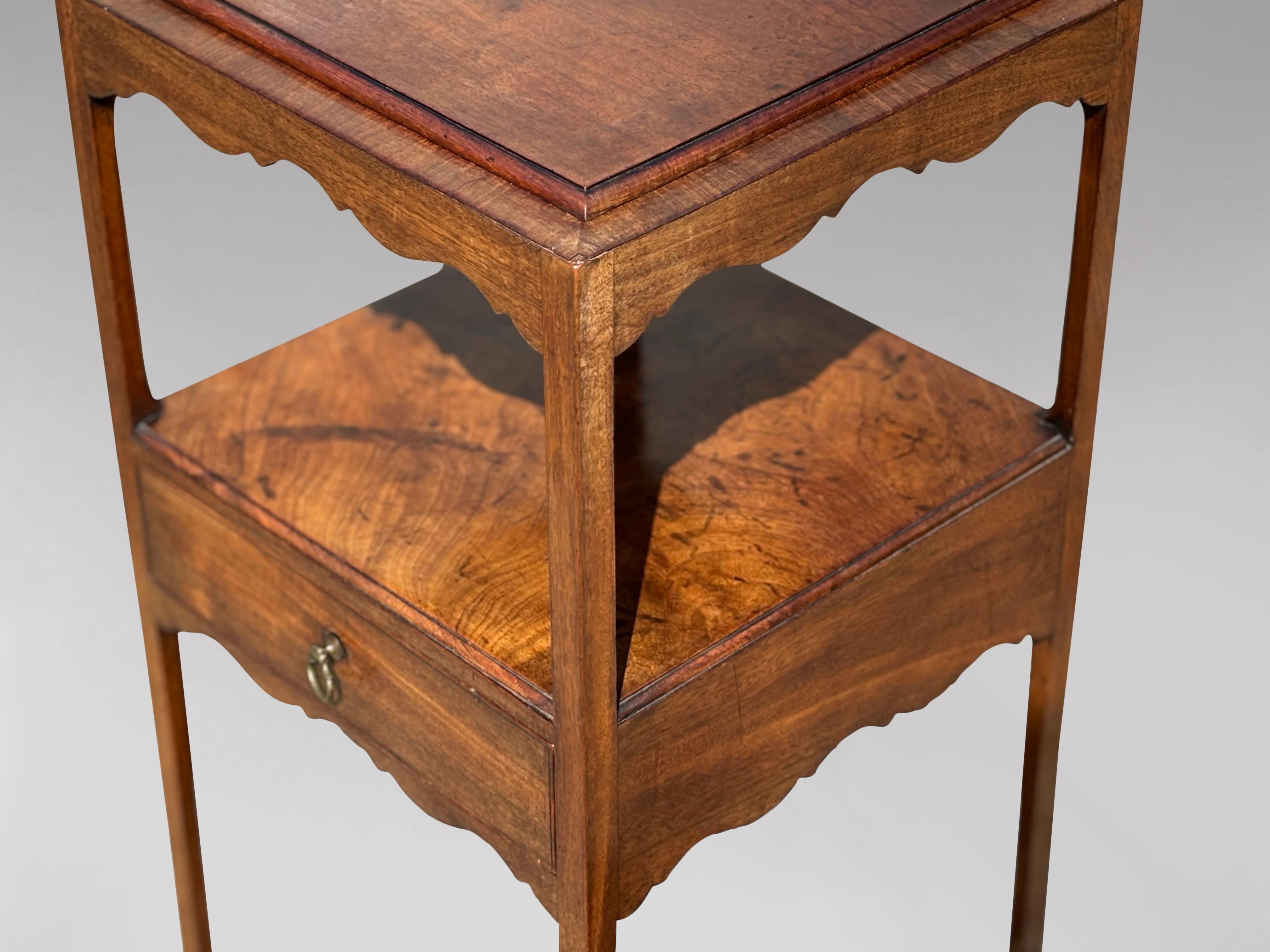 British 18th Century George III Period Wash Stand For Sale