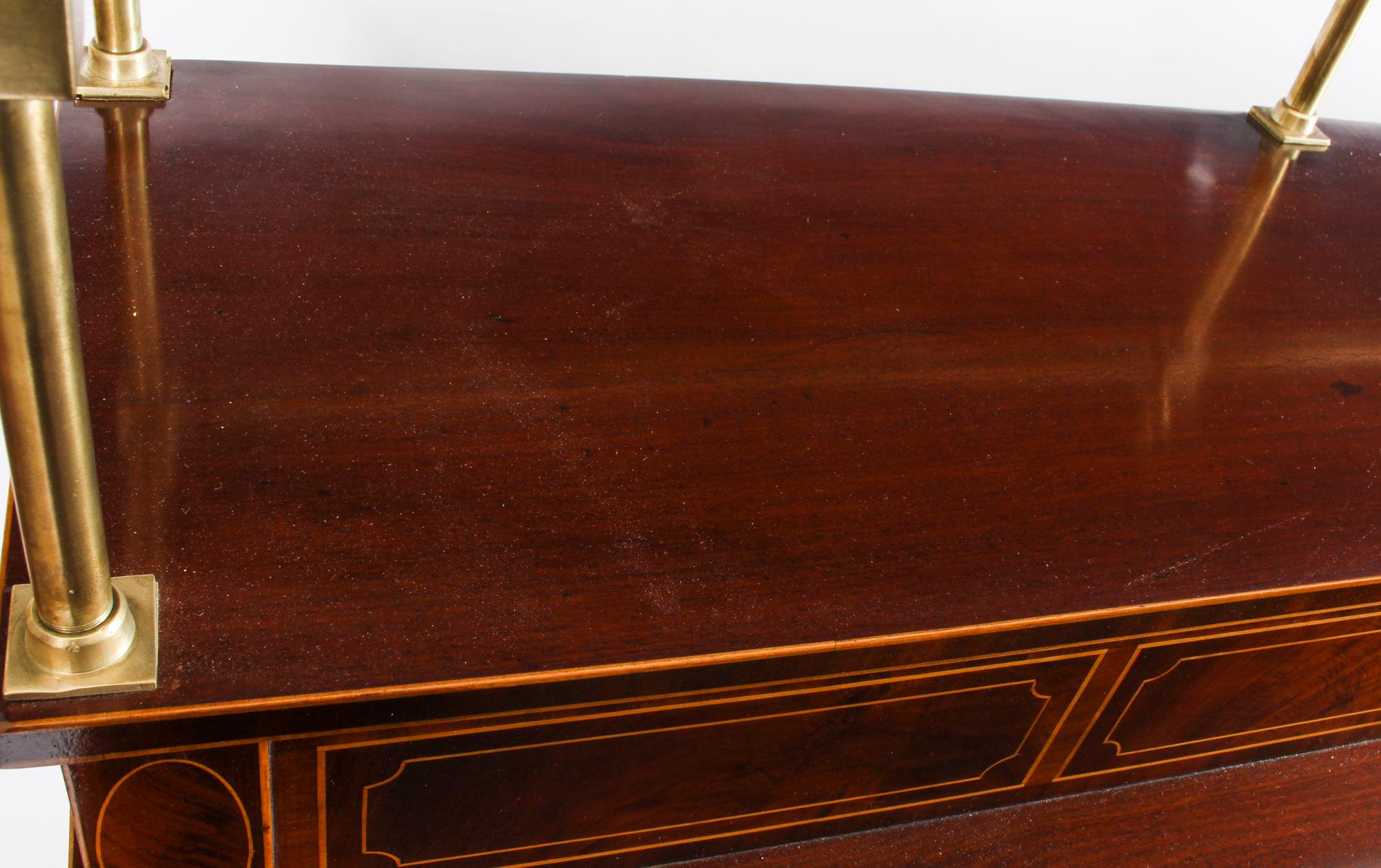 18th Century George III Scottish Mahogany and Line Inlaid Bowfront Sideboard 8