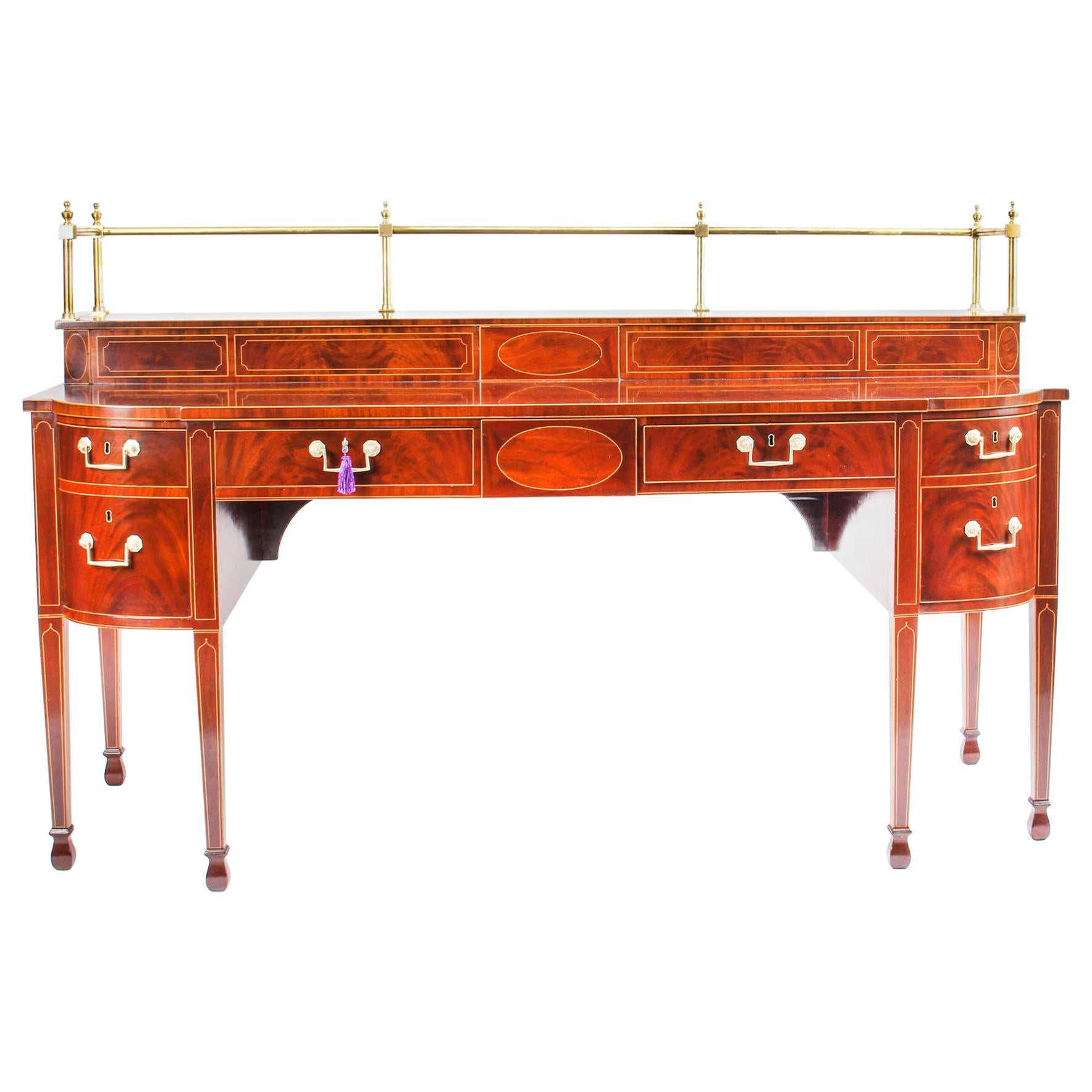 18th Century George III Scottish Mahogany and Line Inlaid Bowfront Sideboard