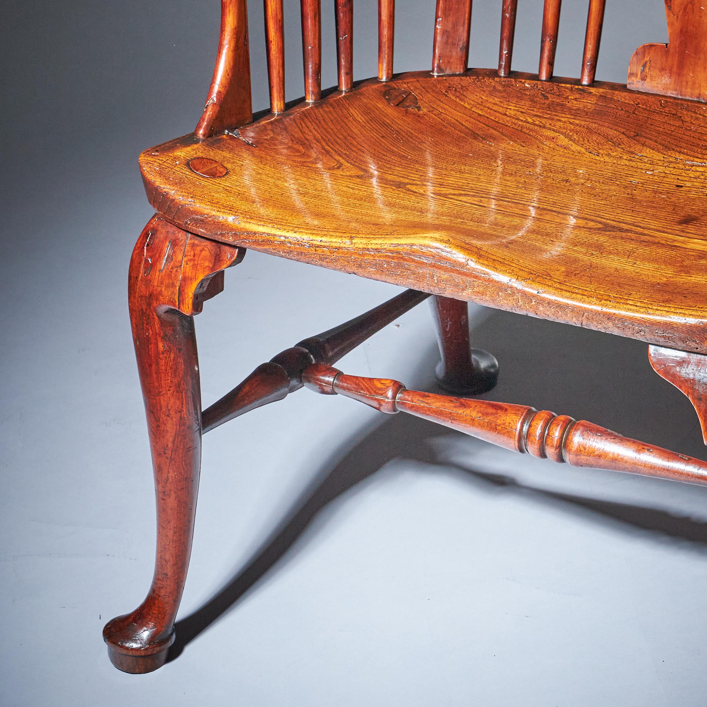 18th Century George III Yew and Elm Thames Valley Comb-Back Windsor Chair 6
