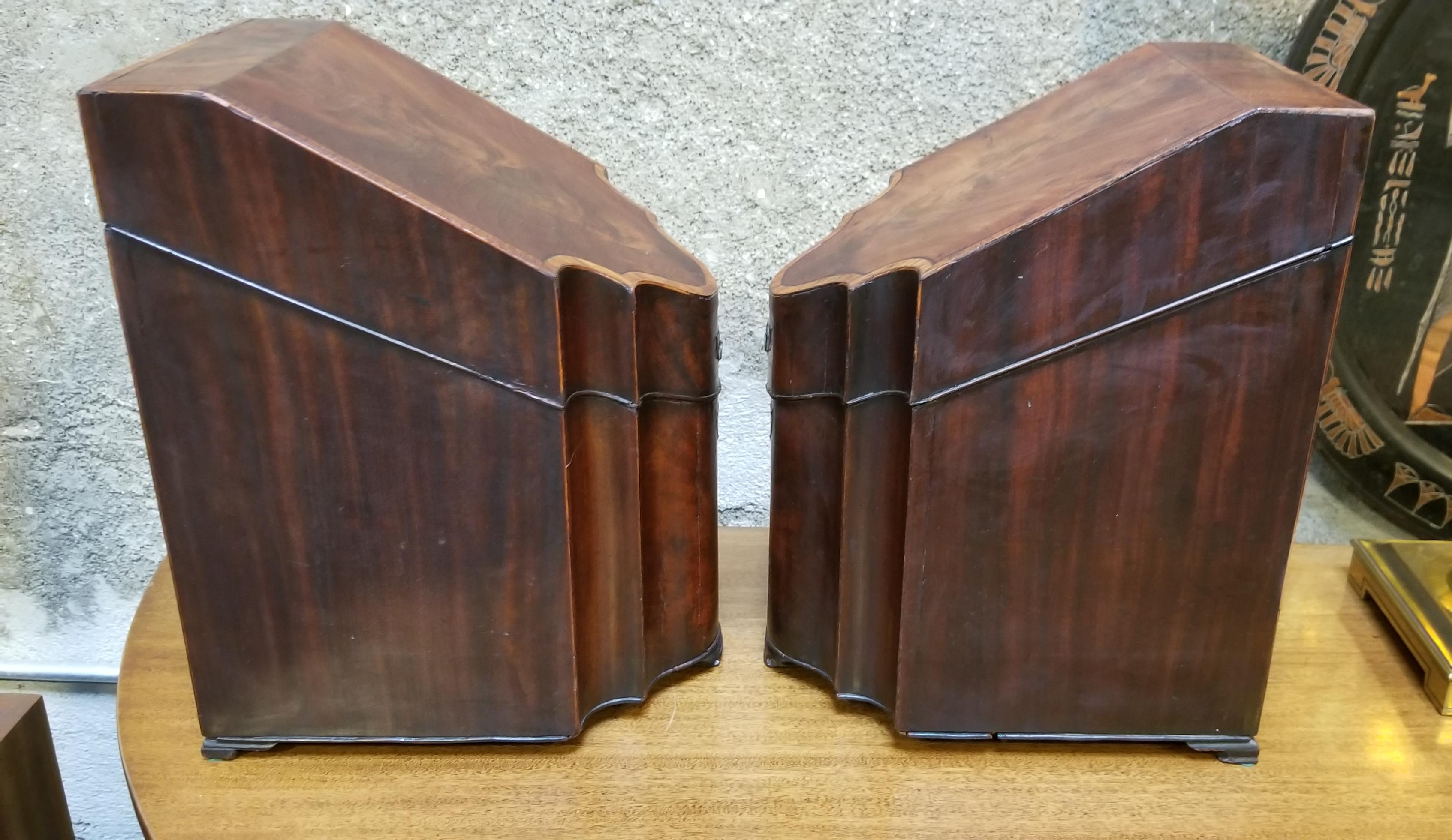 18th Century George III Knife Boxes, a Pair In Good Condition In Fulton, CA