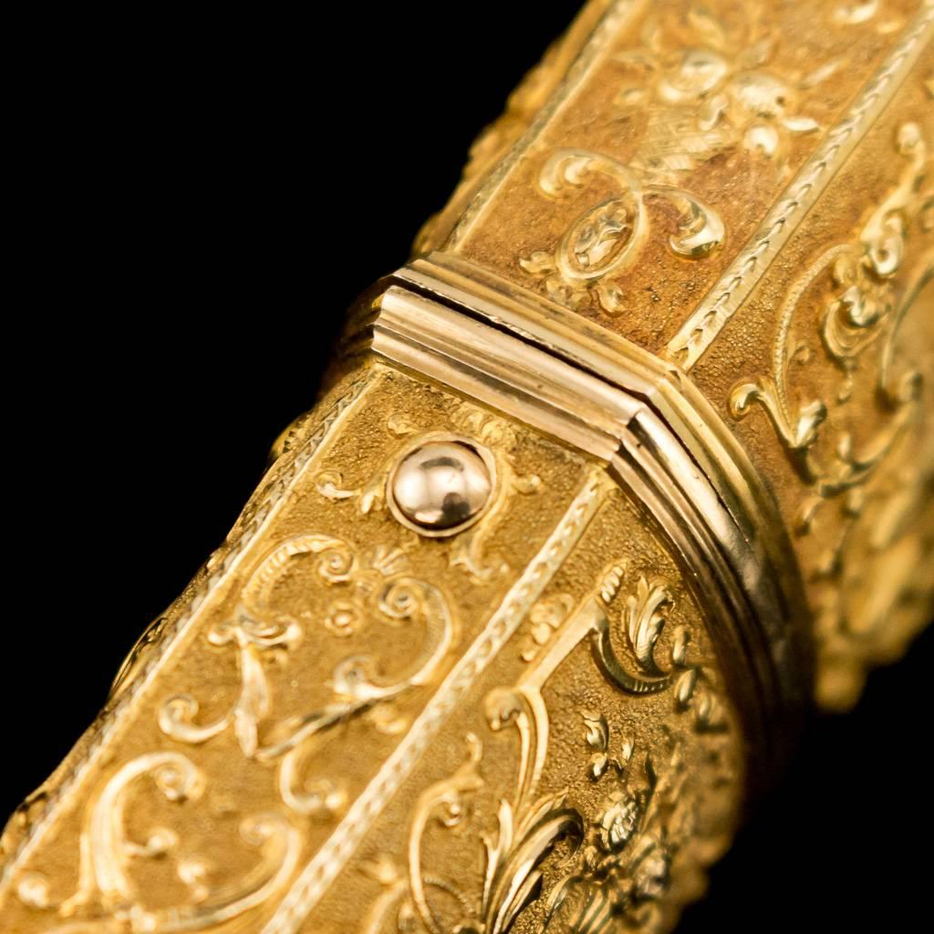 18th Century Georgian 18-Karat Gold Chatelaine Etui Christopher Nicholle 3