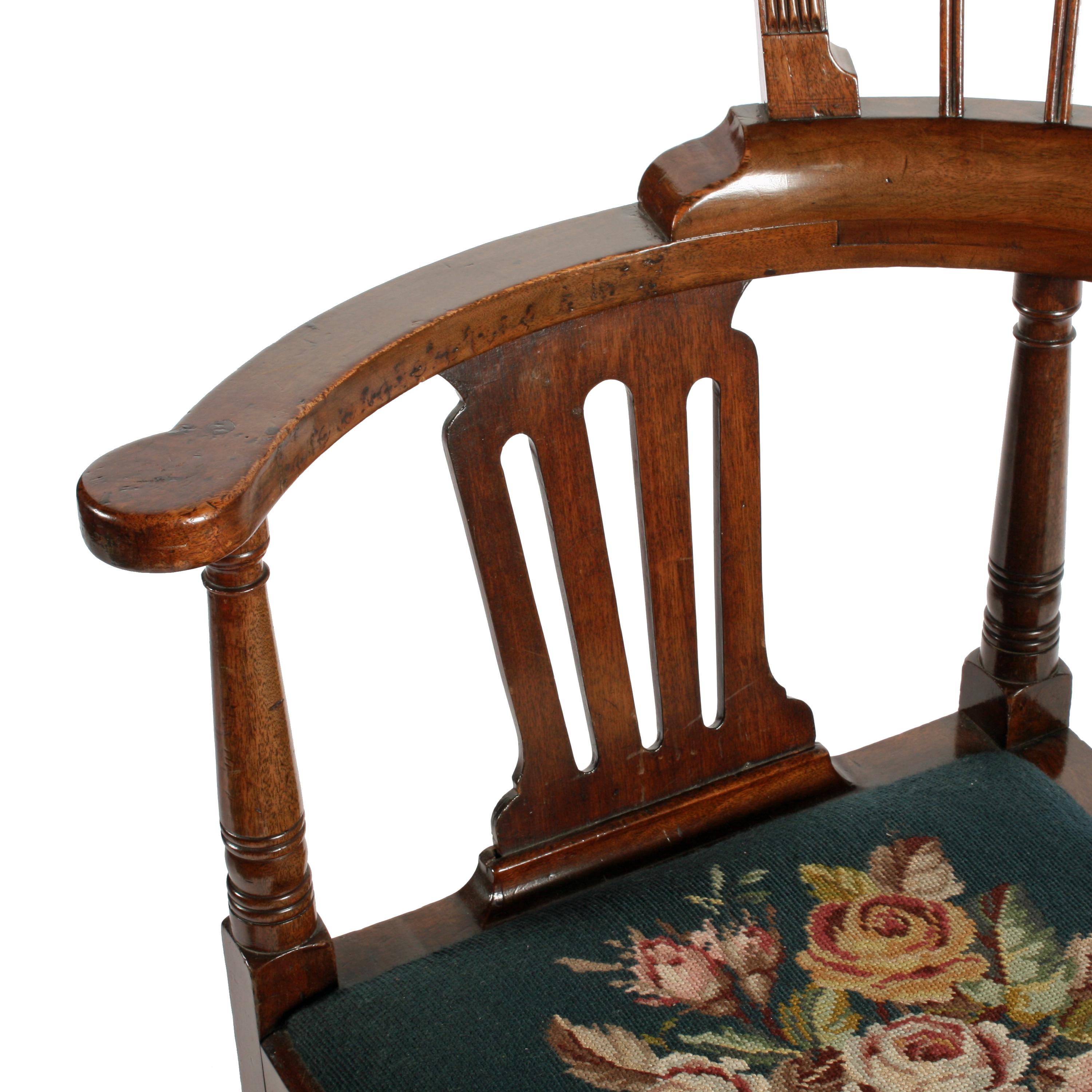 18th Century Georgian Corner Armchair For Sale 1