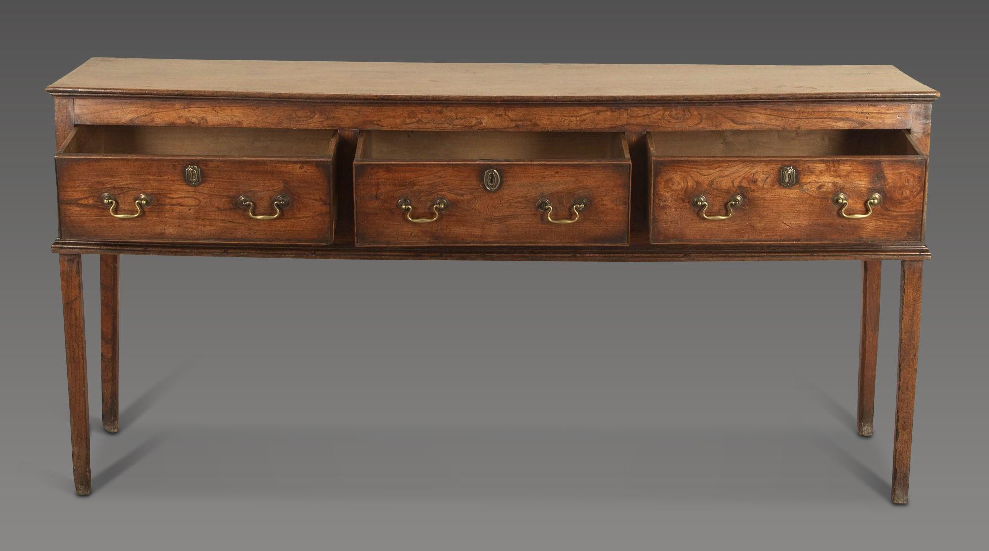 18th Century Georgian Elm Dresser For Sale 5