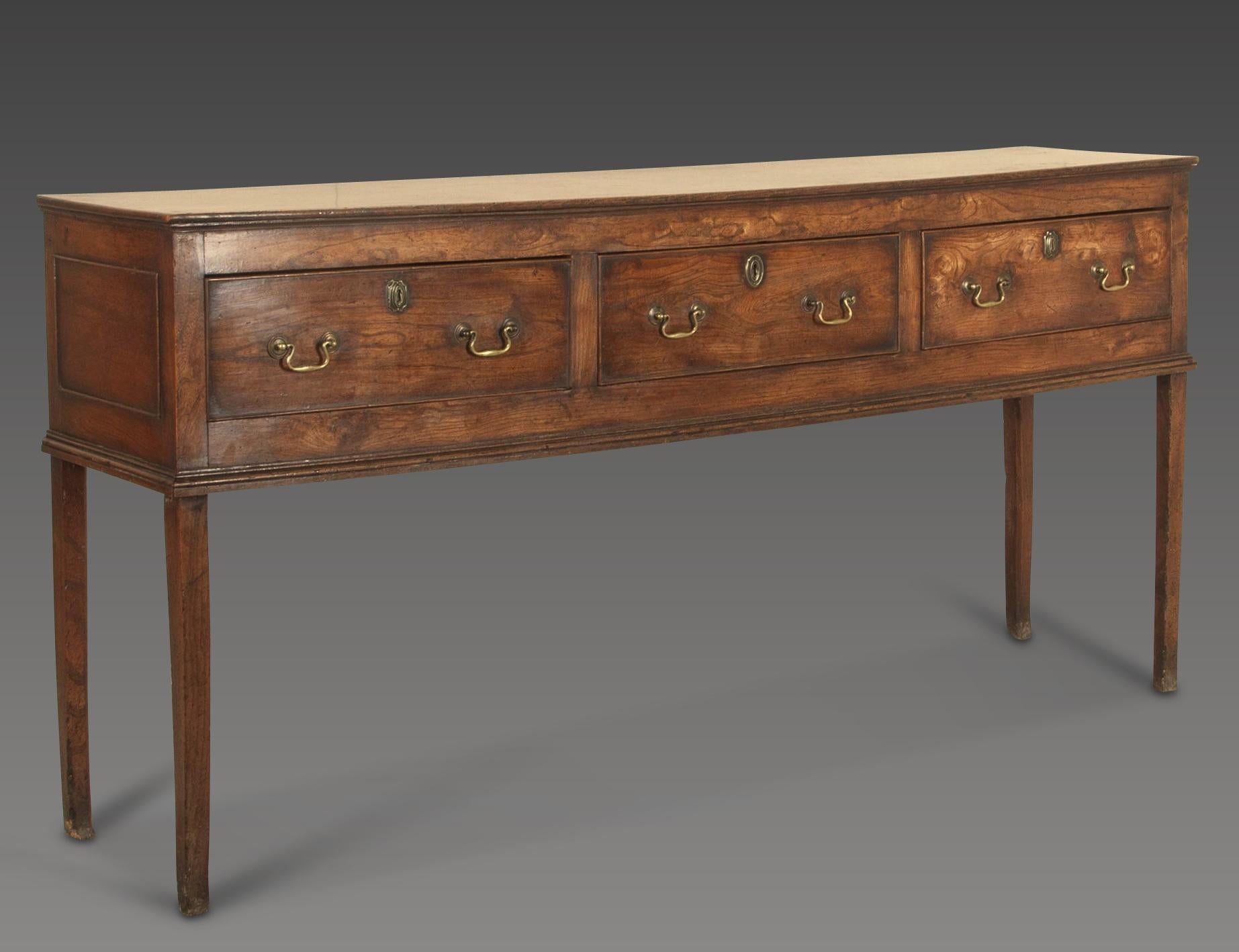 Country 18th Century Georgian Elm Dresser For Sale