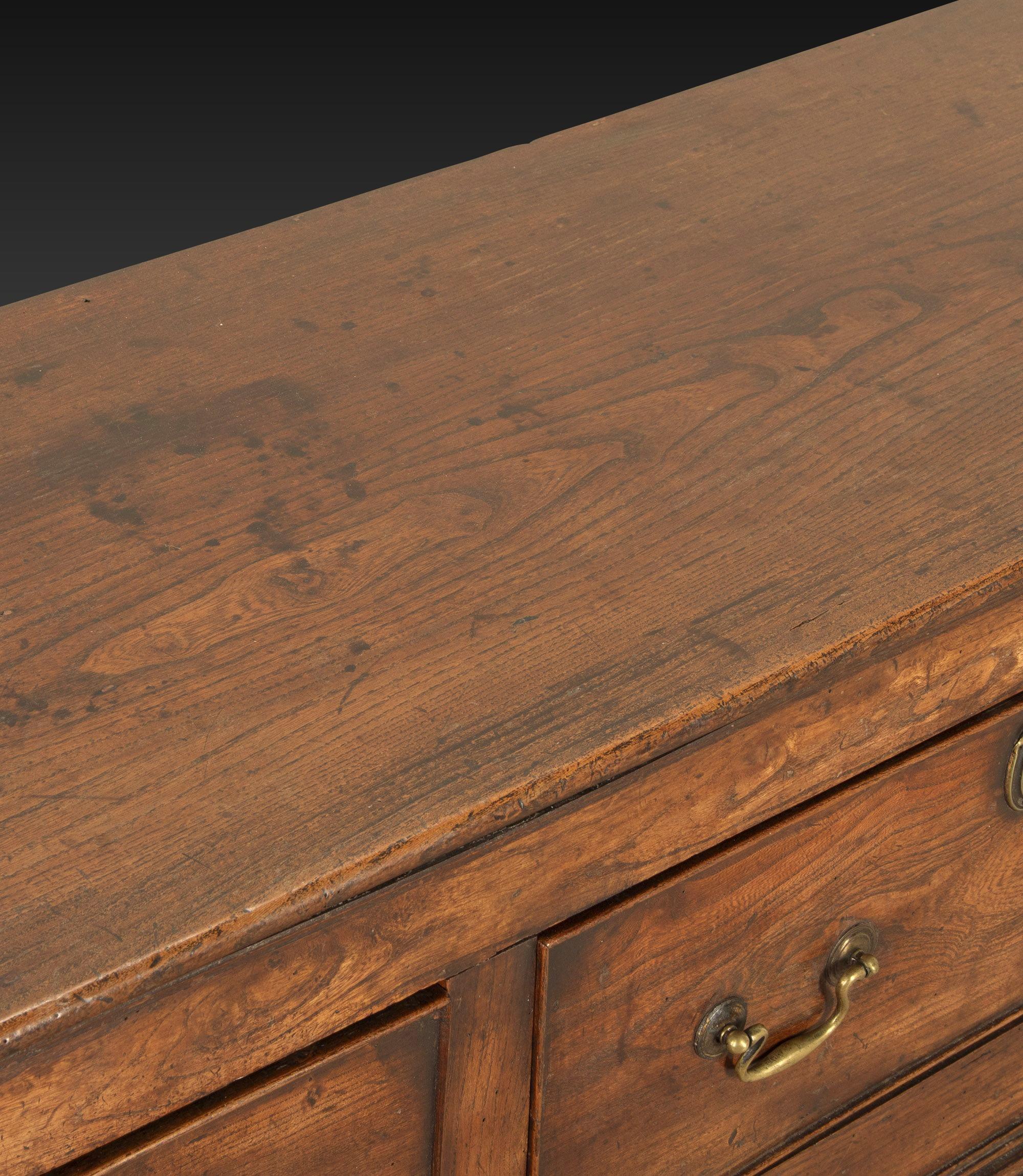 Mid-18th Century 18th Century Georgian Elm Dresser For Sale
