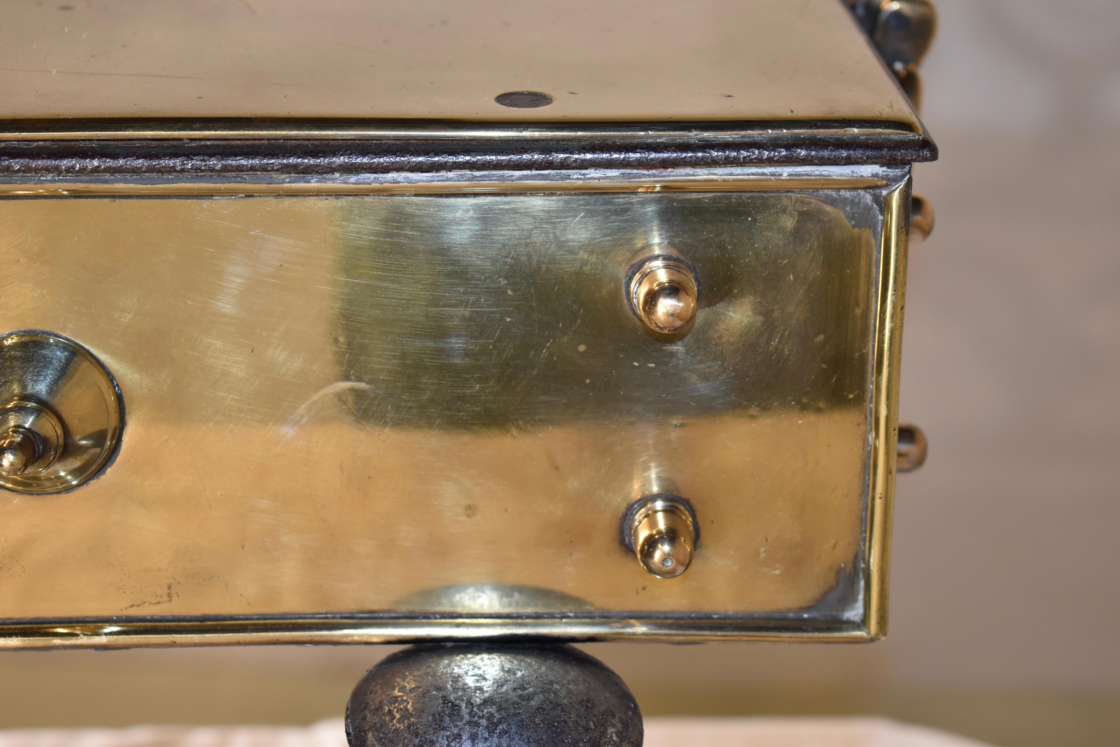 18. Jahrhundert Georgian Footman oder Kettle Untersetzer im Angebot 6