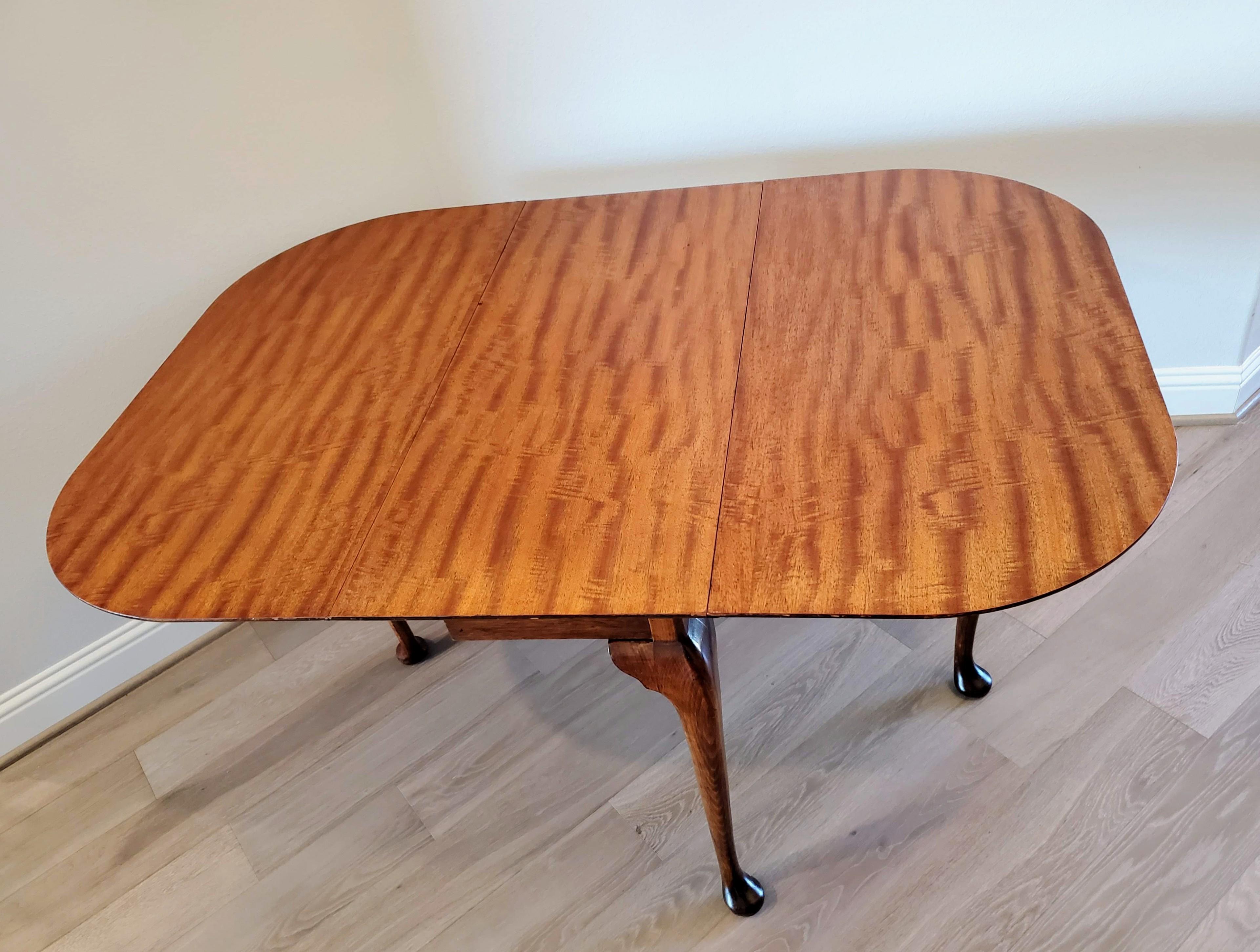 18. Jahrhundert George III Periode Figured Cherry Antique Drop Leaf Tisch im Angebot 3