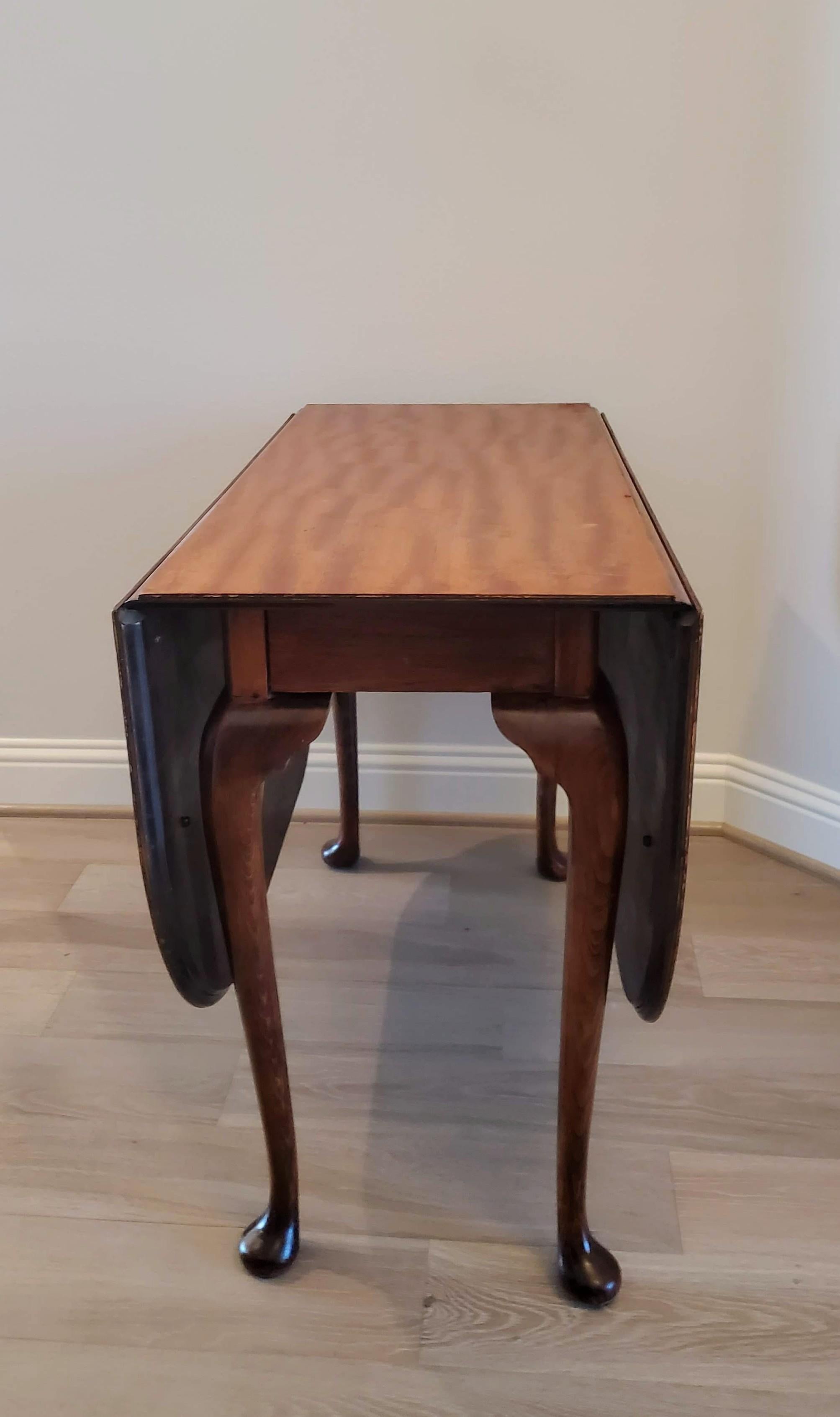 18. Jahrhundert George III Periode Figured Cherry Antique Drop Leaf Tisch im Angebot 9